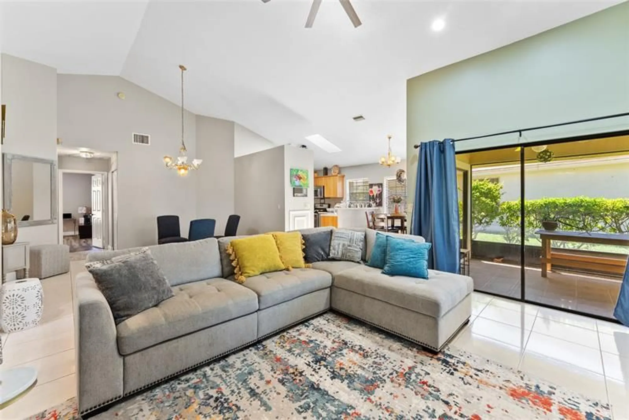 Property Slideshow image 11 of 48 | 6803 bitterbush pl, Boynton Beach, FL, 33472