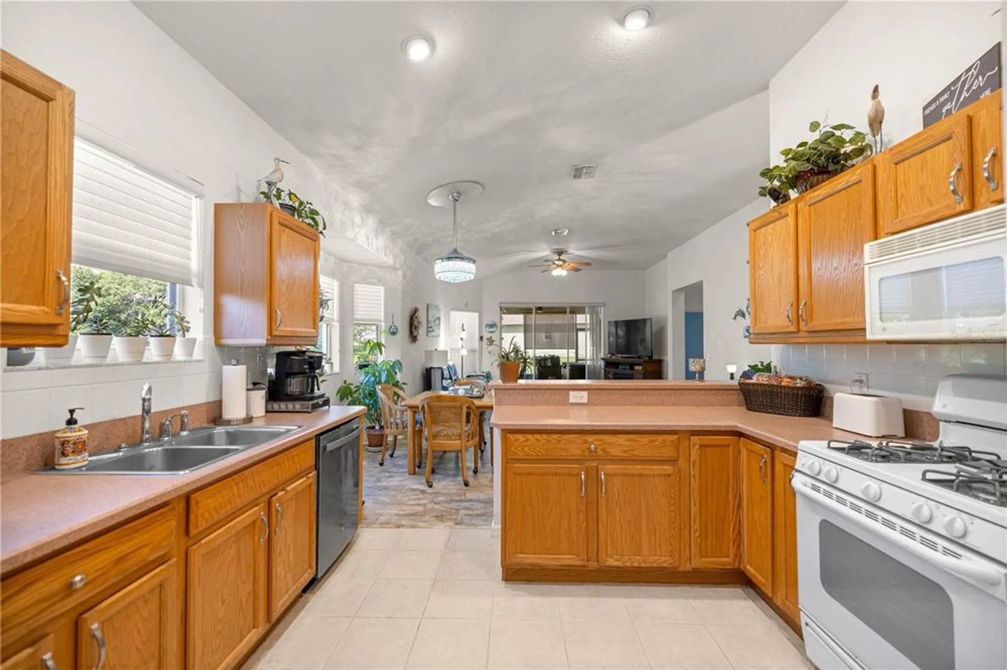 Property Slideshow image 10 of 49 | 1824 w zoe ct, Lecanto, FL, 34461