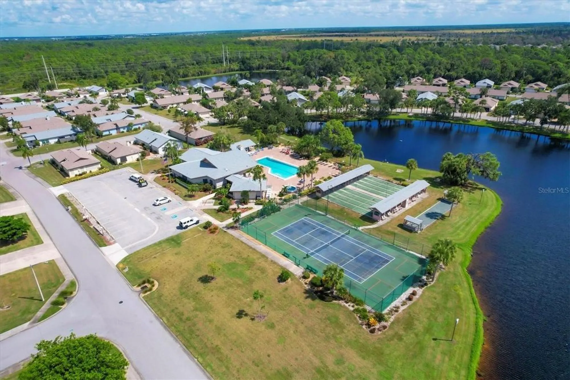 Property Slideshow image 46 of 64 | 603 chestnut ln # 90, Englewood, FL, 34223