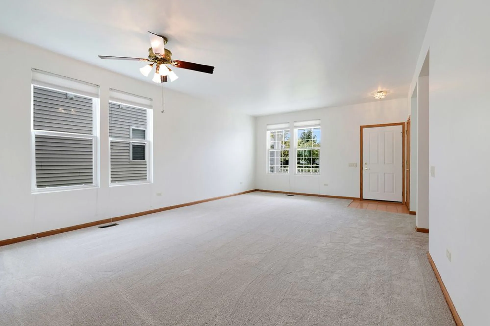 Property Slideshow image 3 of 43 | 12250 songbird ln, Huntley, IL, 60142