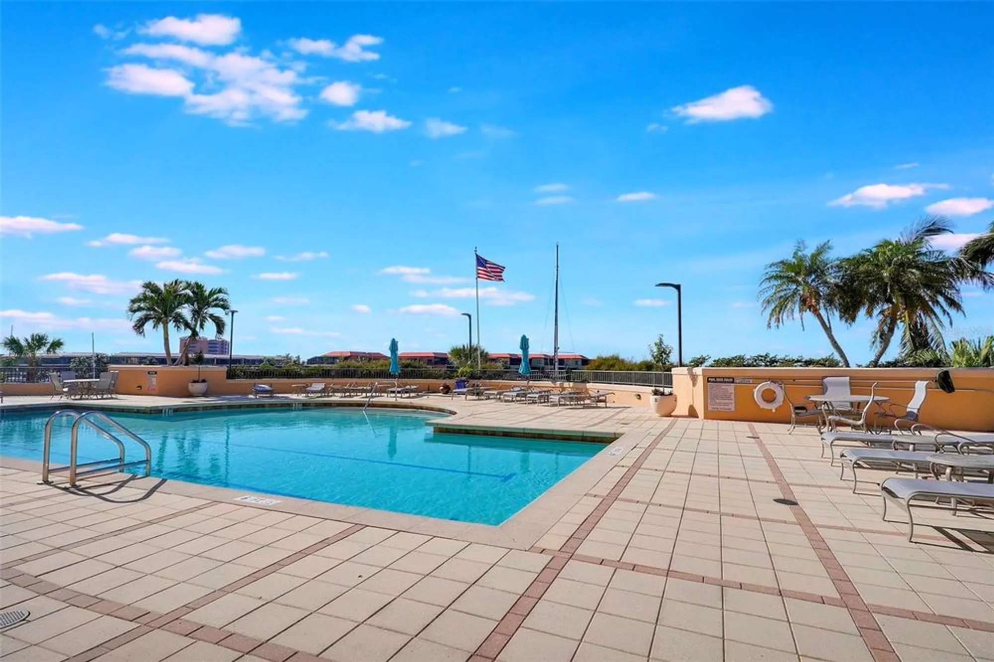 Property Slideshow image 54 of 71 | 3321 sunset key cir 204, Punta Gorda, FL, 33955