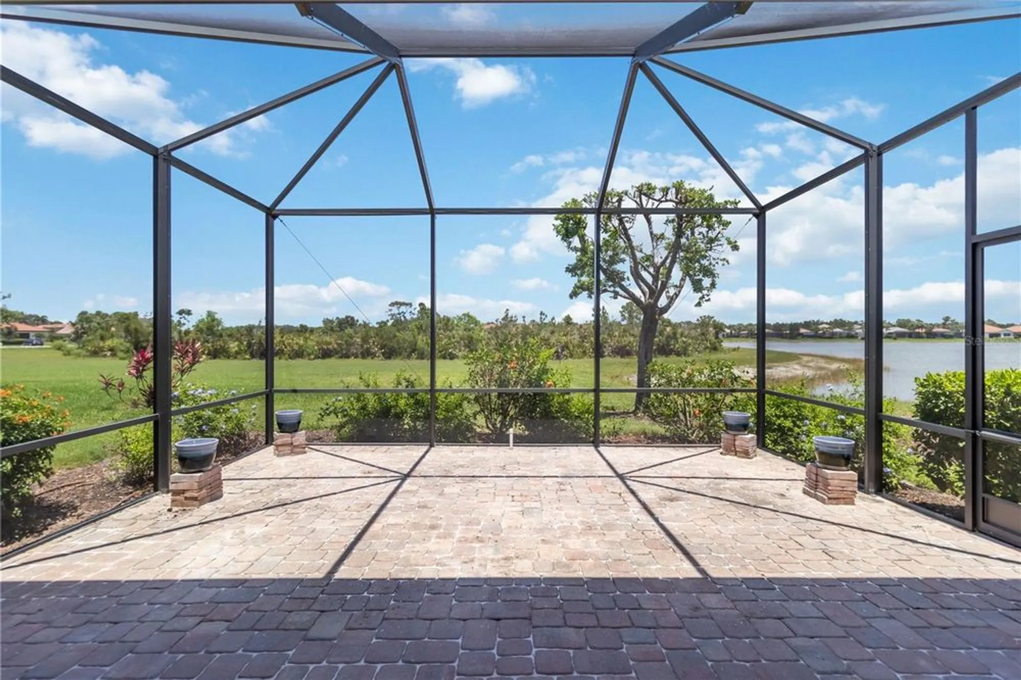 Property Slideshow image 39 of 75 | 10618 corkwood ct, Venice, FL, 34293