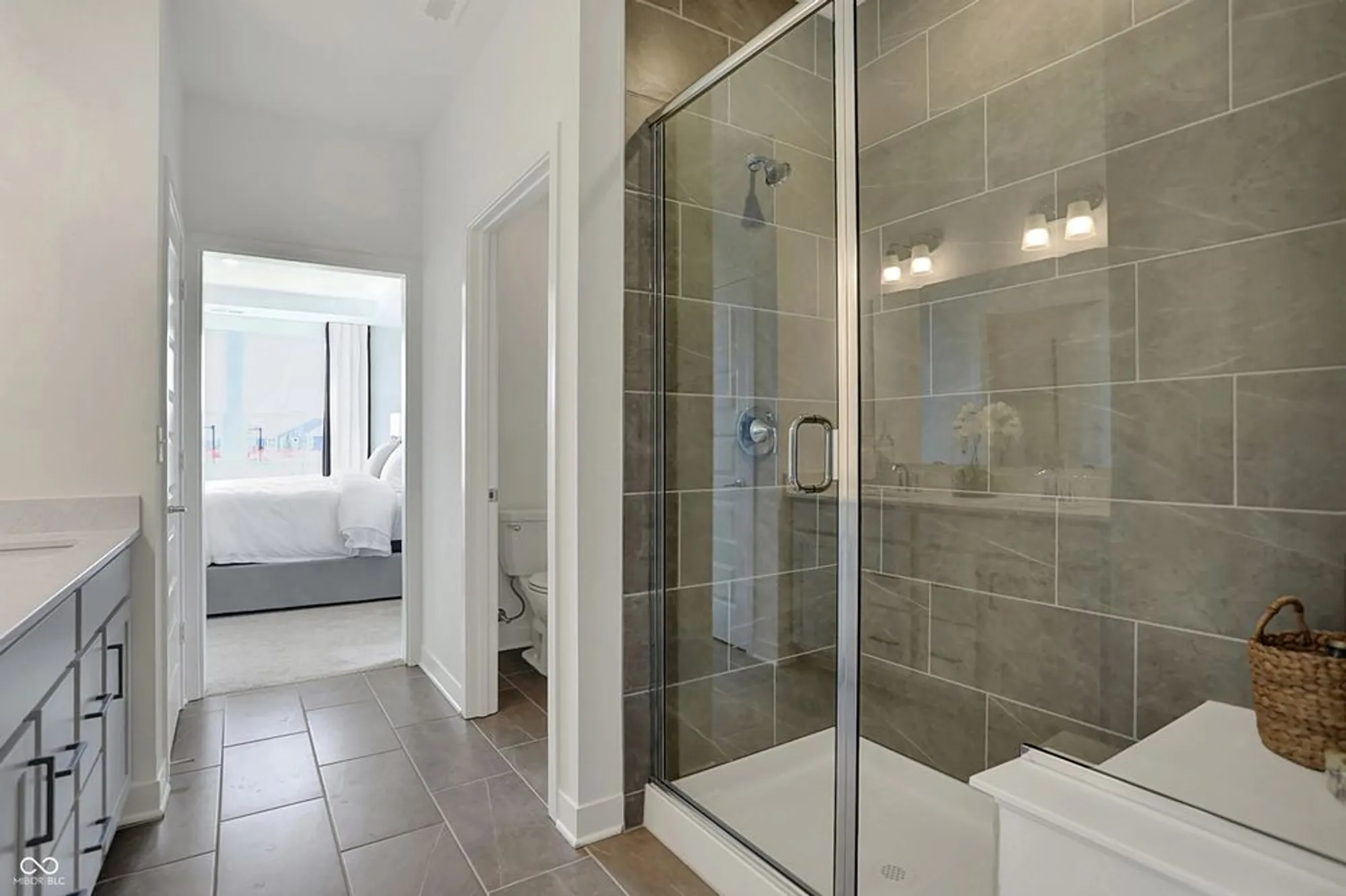 Property Slideshow image 21 of 32 | 19426 sumrall pl, Westfield, IN, 46074