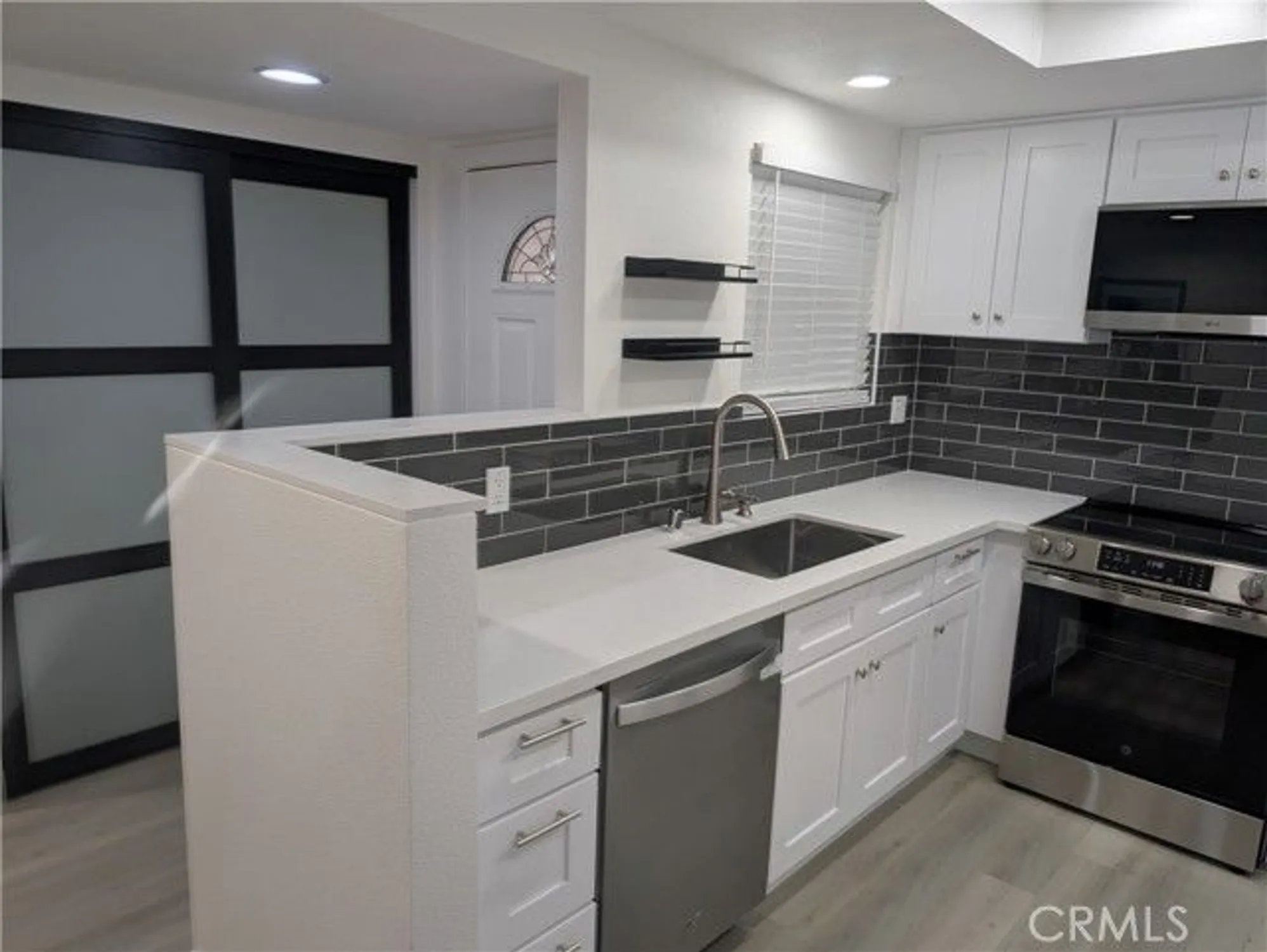 Property Slideshow image 18 of 51 | 2296 via puerta b, Laguna Woods, CA, 92637