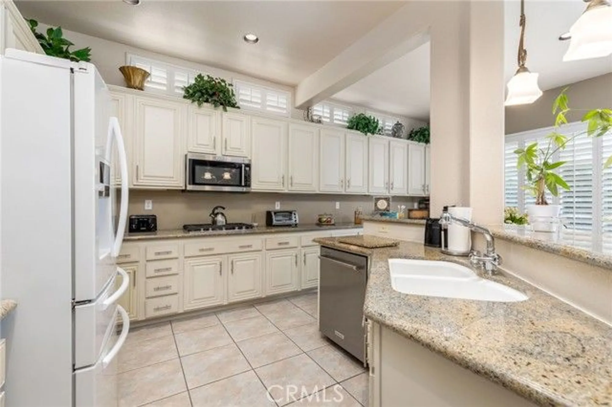 Property Slideshow image 11 of 41 | 4919 singing hills dr, Banning, CA, 92220