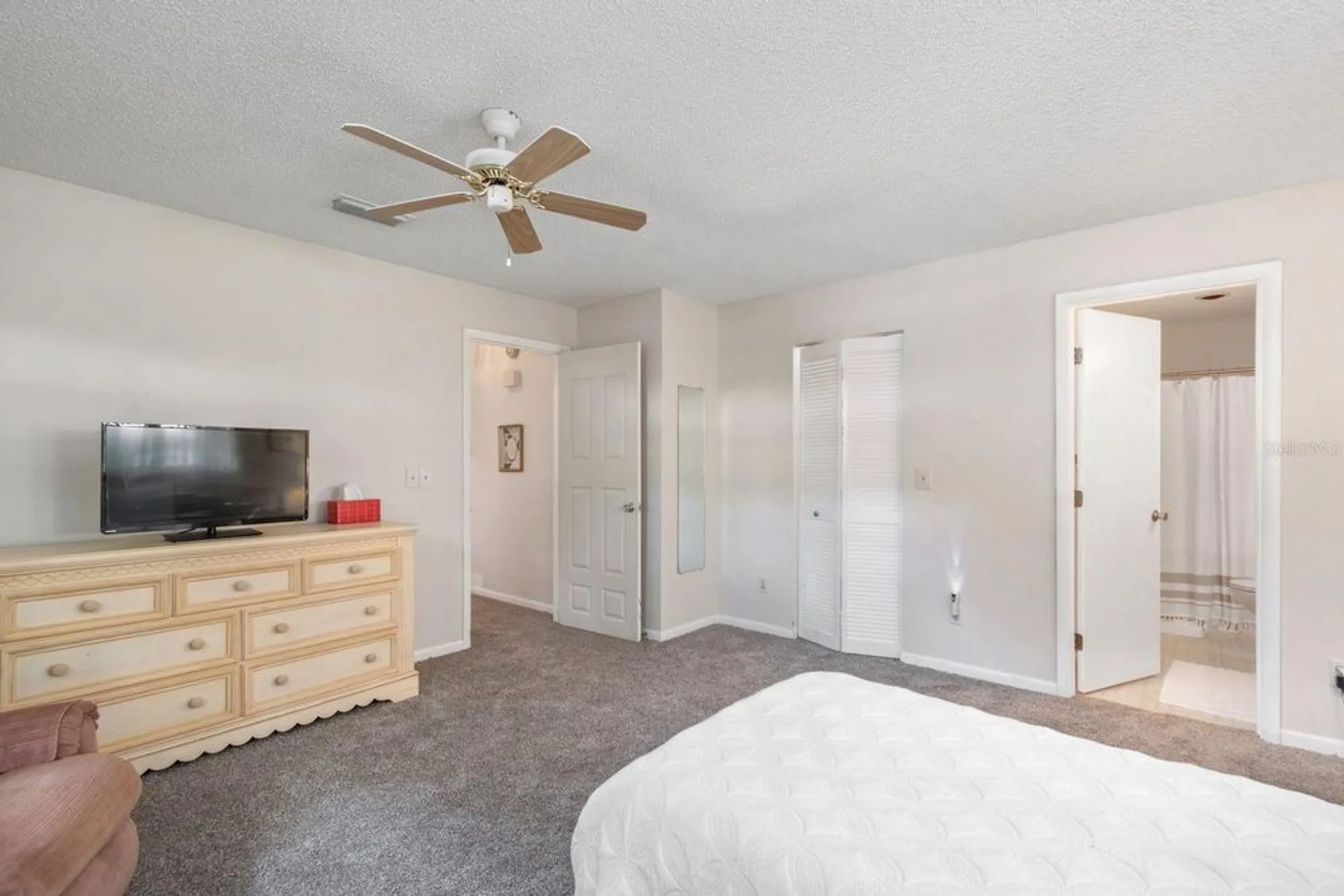 Property Slideshow image 19 of 33 | 9250 sw 83rd ct c, Ocala, FL, 34481