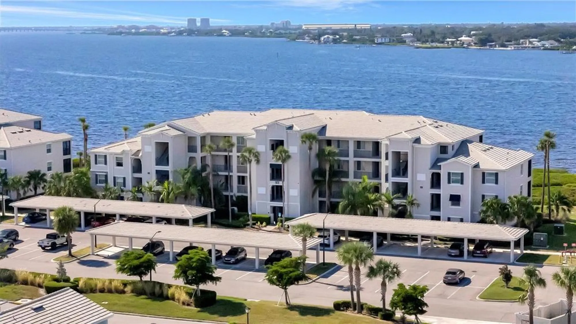 Property Slideshow image 45 of 67 | 1020 tidewater shores loop 405, Bradenton, FL, 34208