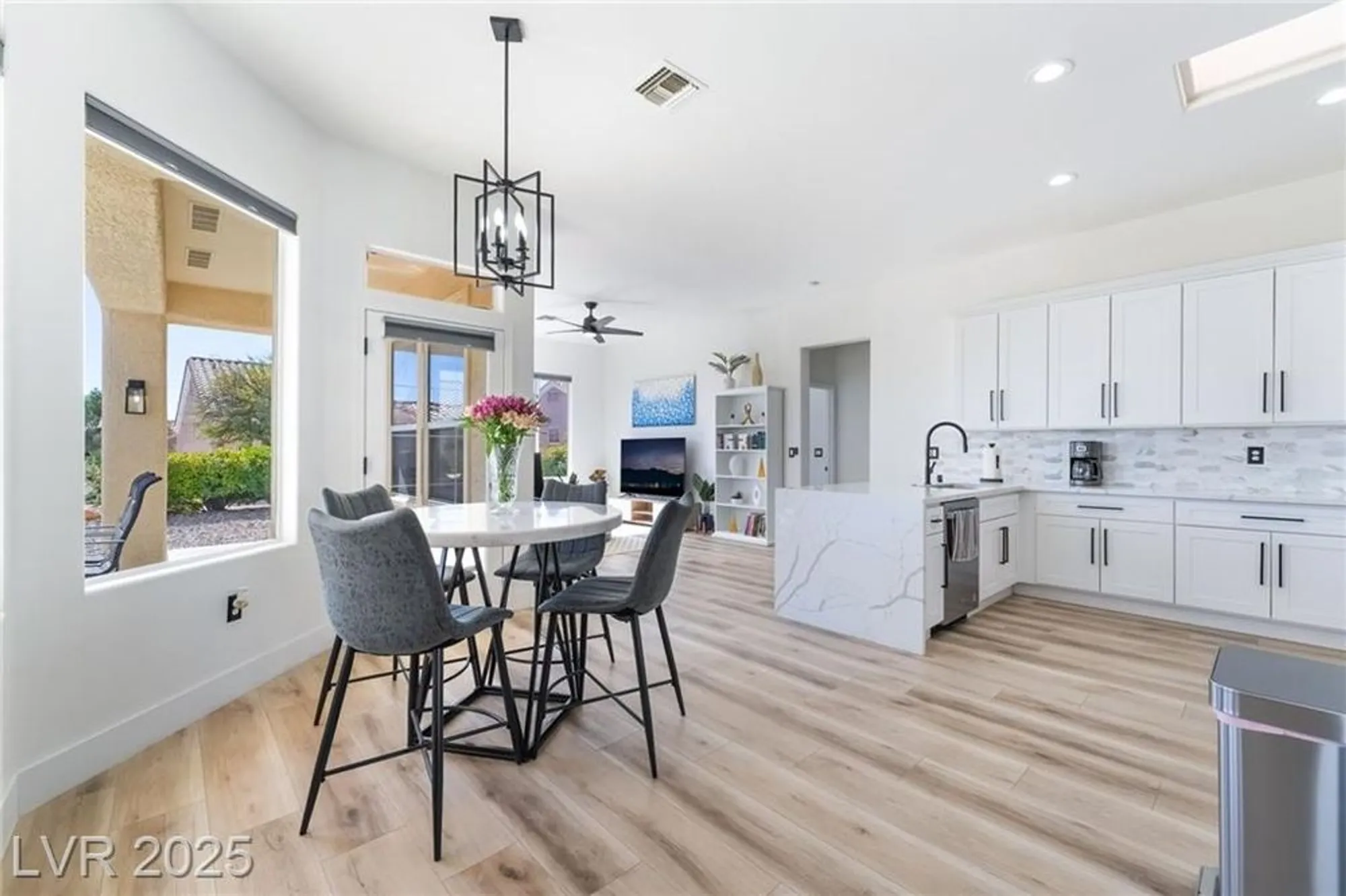 Property Slideshow image 14 of 42 | 10805 clarion ln, Las Vegas, NV, 89134