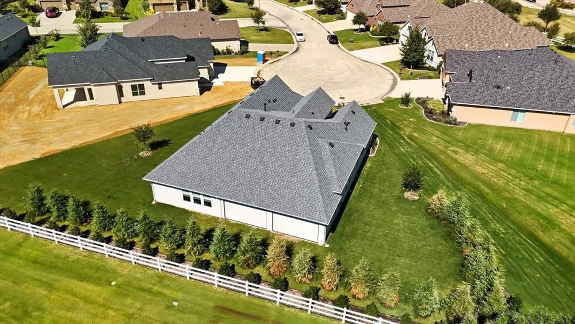 Property Slideshow image 32 of 35 | 10008 baywood ct, Denton, TX, 76207