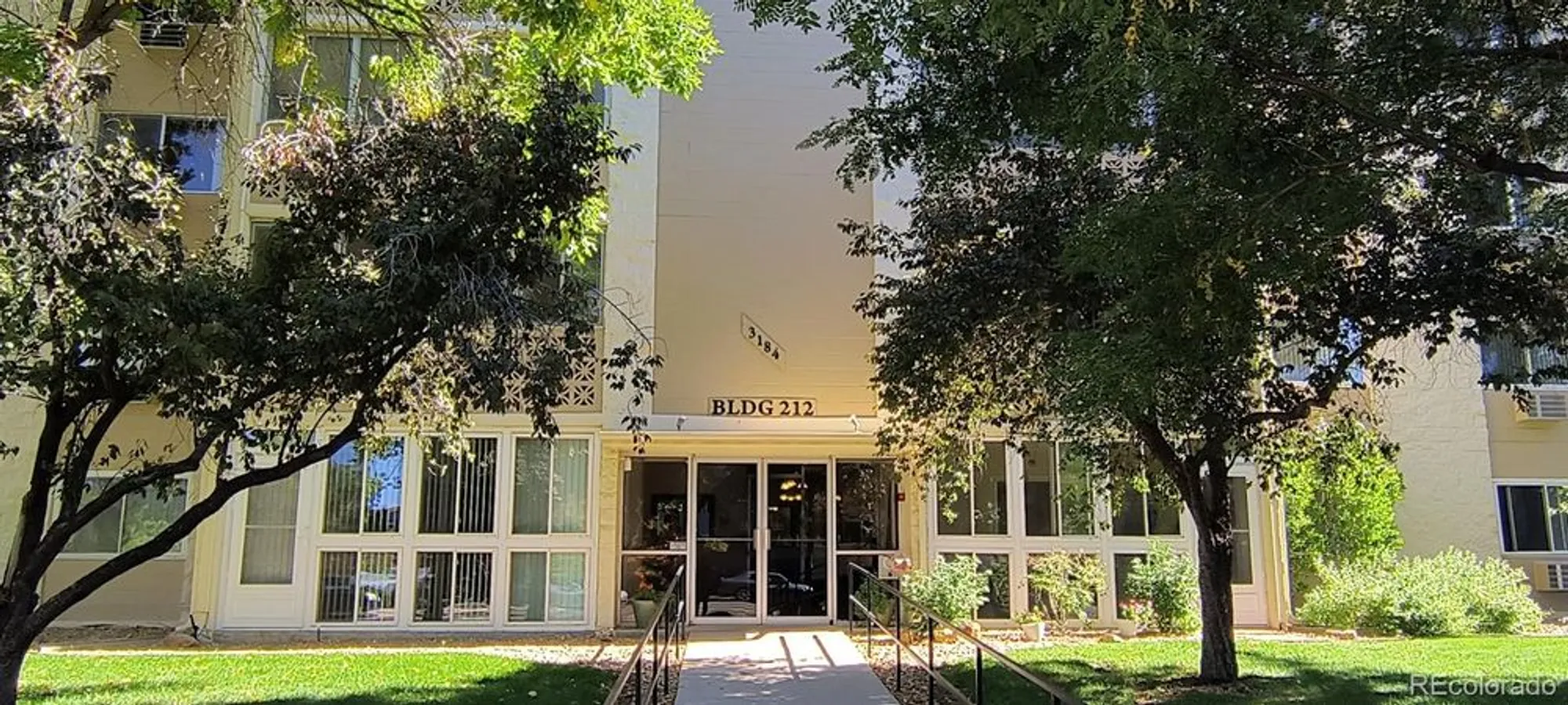 Property Slideshow image 18 of 20 | 3184 s heather gardens way 212, Aurora, CO, 80014