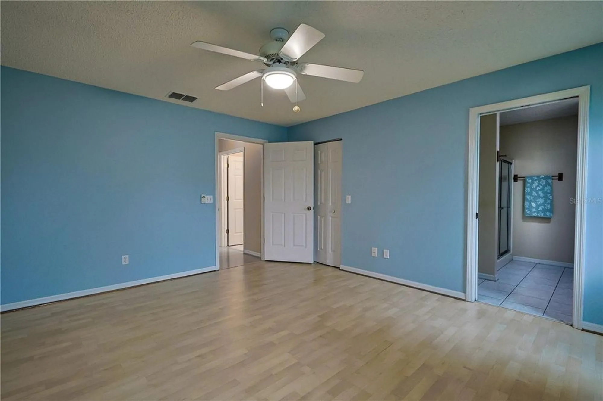 Property Slideshow image 17 of 30 | 32716 westwood loop, Leesburg, FL, 34748
