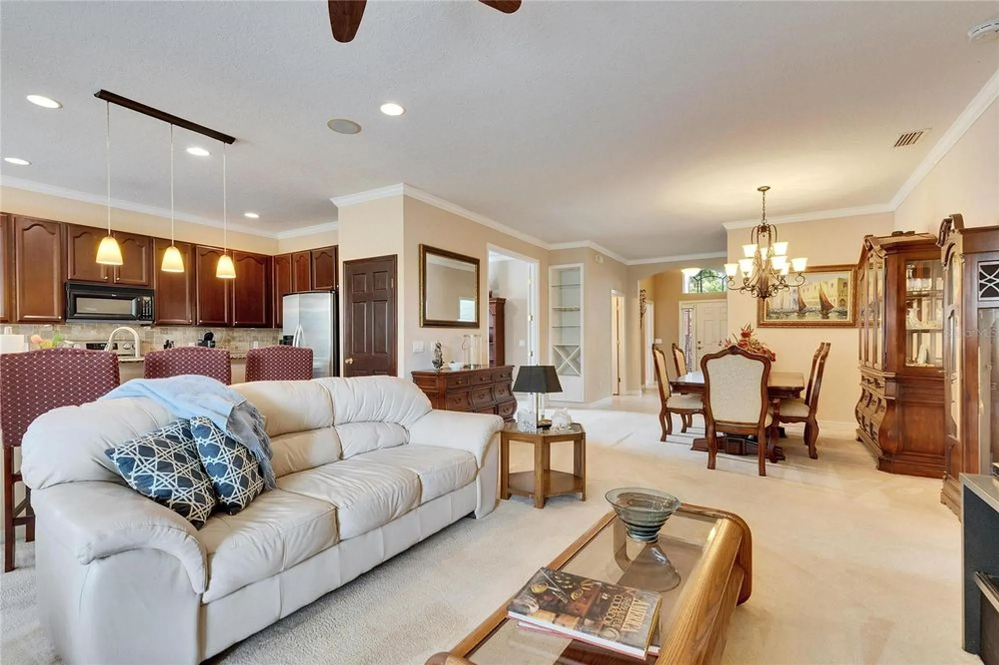 Property Slideshow image 25 of 97 | 144 silver falls dr, Apollo Beach, FL, 33572