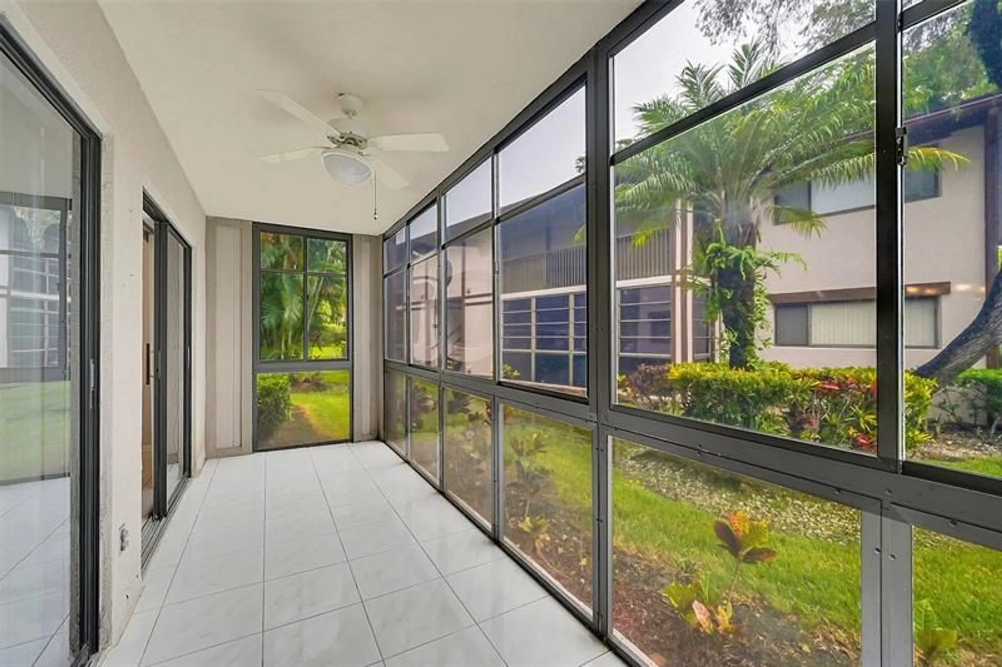 Property Slideshow image 20 of 33 | 9968 n belfort cir 108, Tamarac, FL, 33321