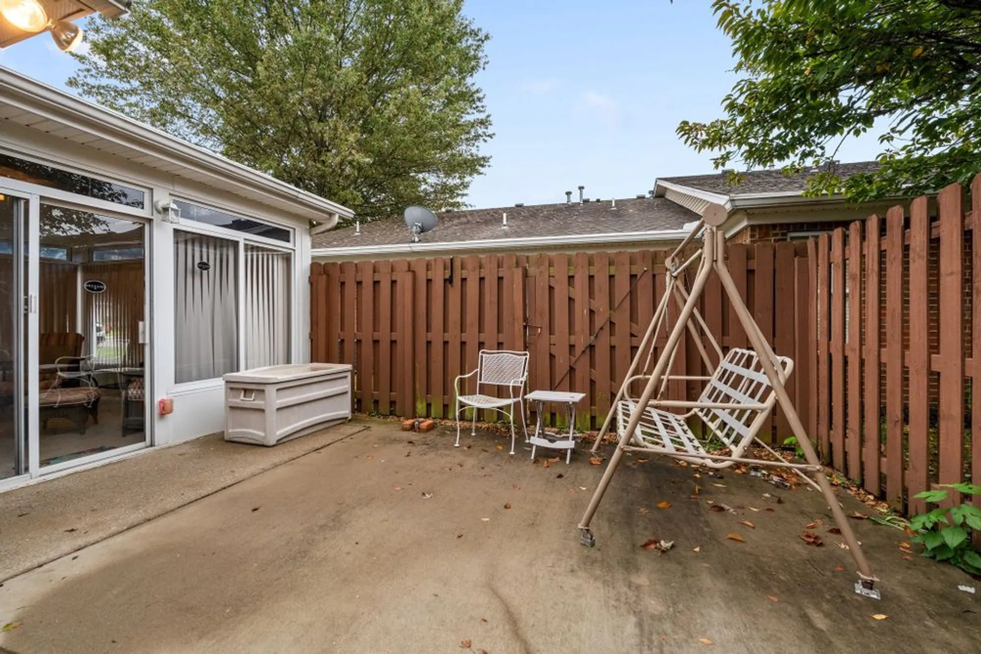 Property Slideshow image 27 of 36 | 327 forest glen cir, Murfreesboro, TN, 37128