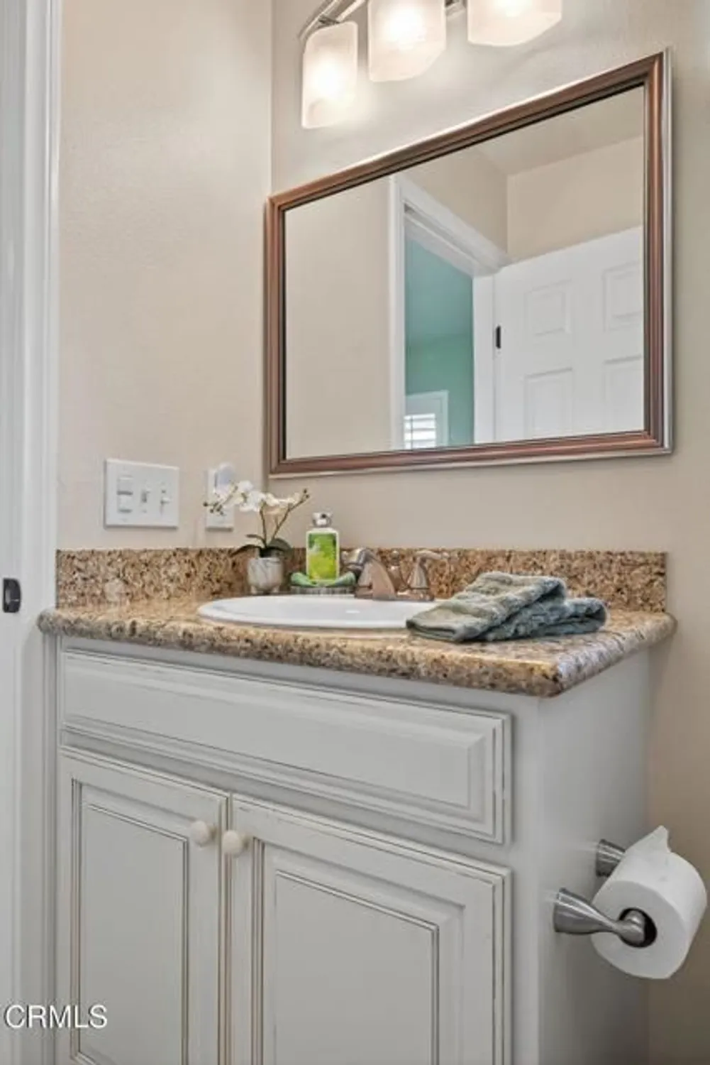 Property Slideshow image 39 of 63 | 271 e fiesta grn, Port Hueneme, CA, 93041