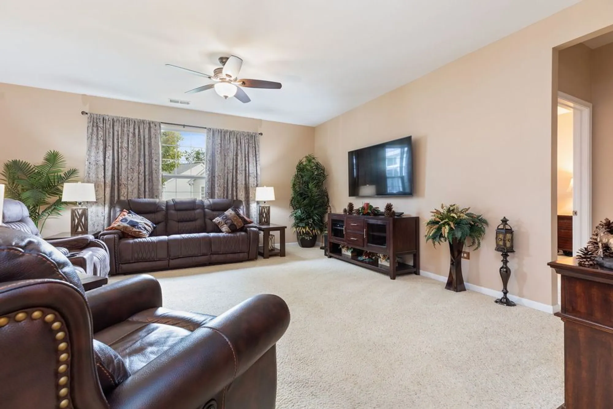 Property Slideshow image 7 of 38 | 110 national ct, Shorewood, IL, 60404
