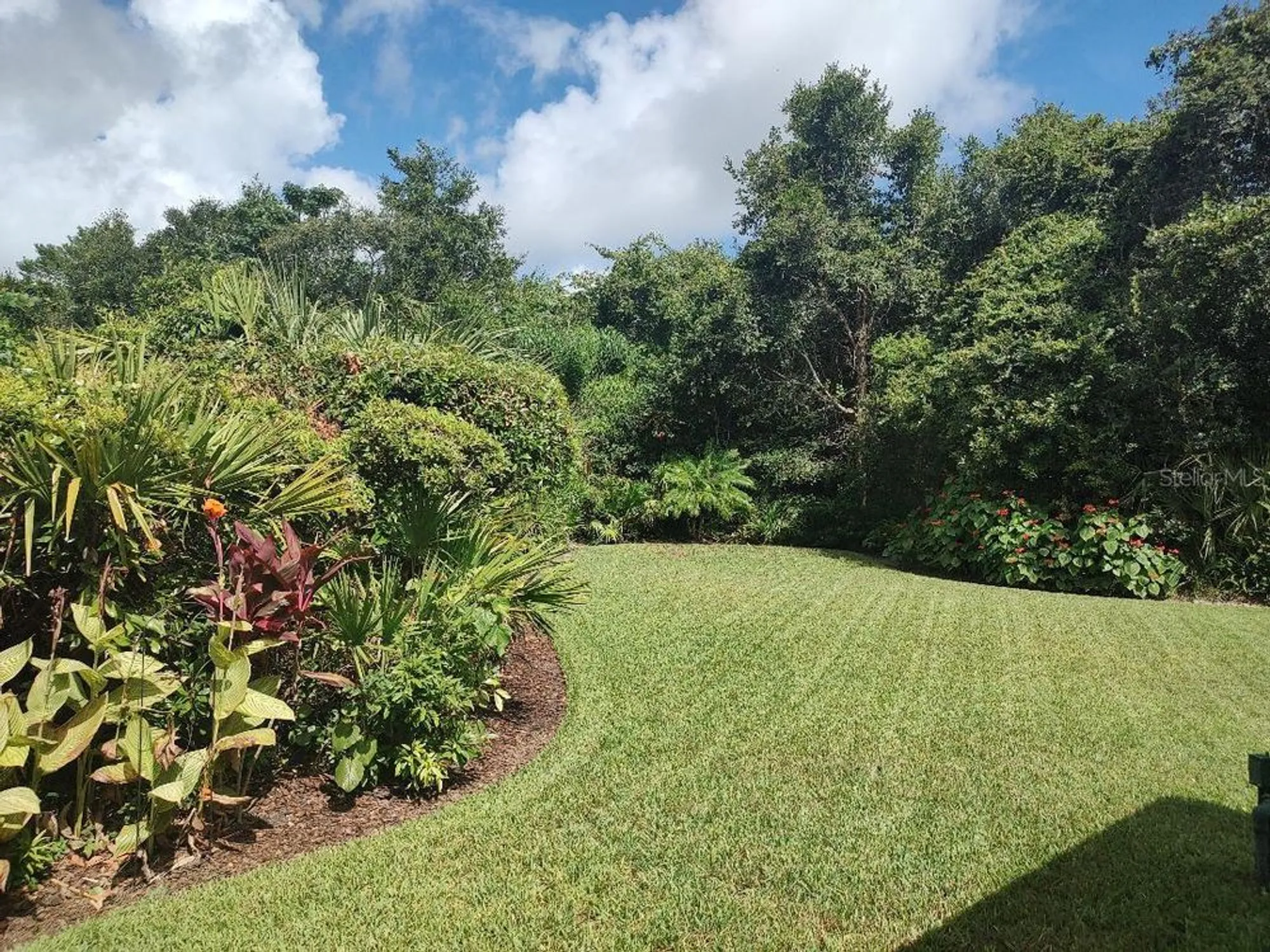 Property Slideshow image 4 of 40 | 1405 newry cir, Ormond Beach, FL, 32174