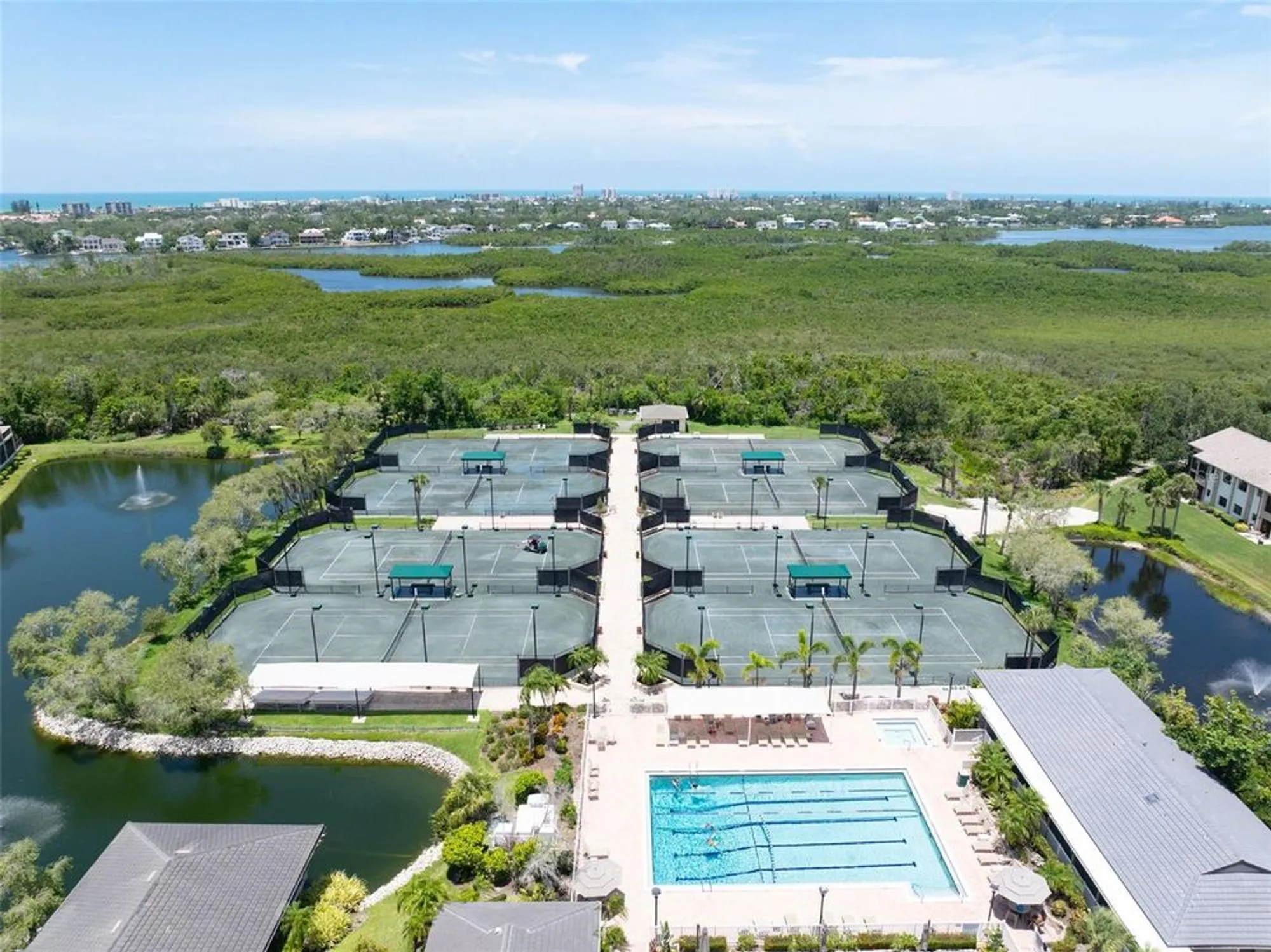 Property Slideshow image 62 of 69 | 1347 landings dr 6, Sarasota, FL, 34231
