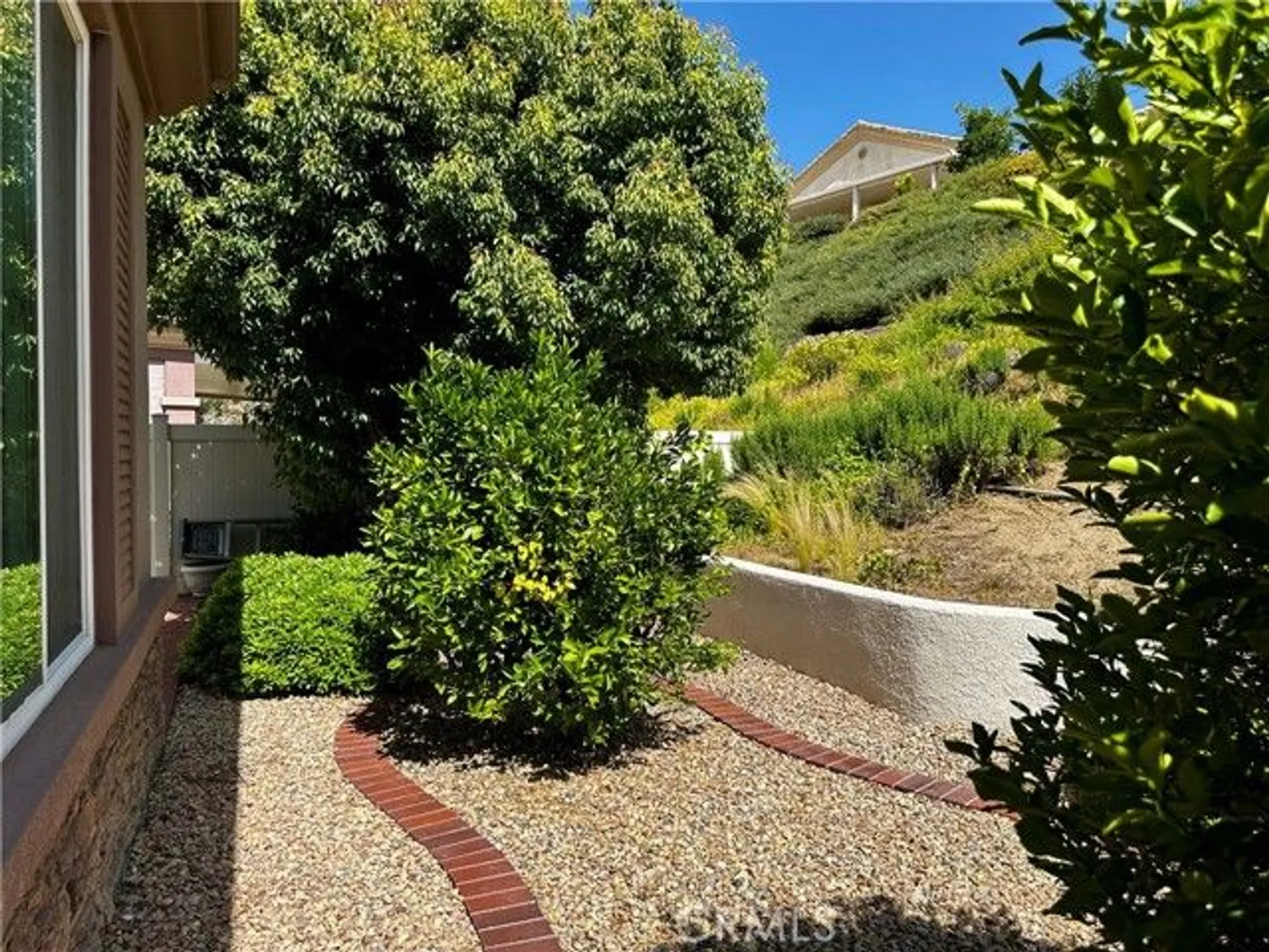 Property Slideshow image 31 of 37 | 2214 birdie dr, Banning, CA, 92220