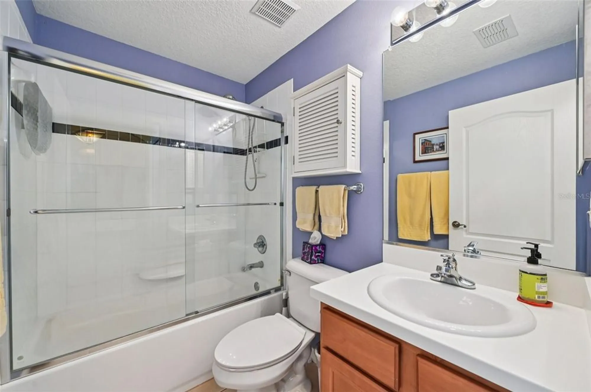 Property Slideshow image 20 of 61 | 2103 grantham greens dr, Sun City Center, FL, 33573