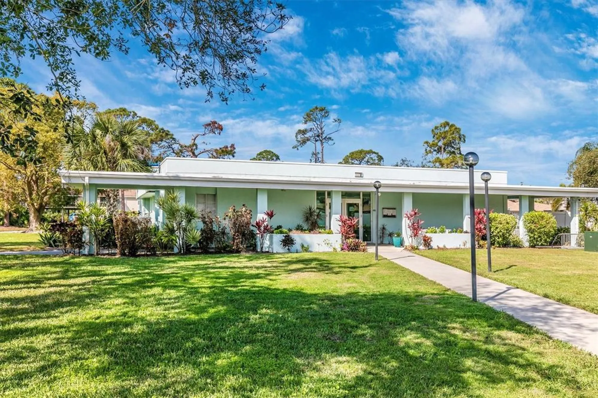 Property Slideshow image 65 of 74 | 6124 green view dr # 139, Sarasota, FL, 34231