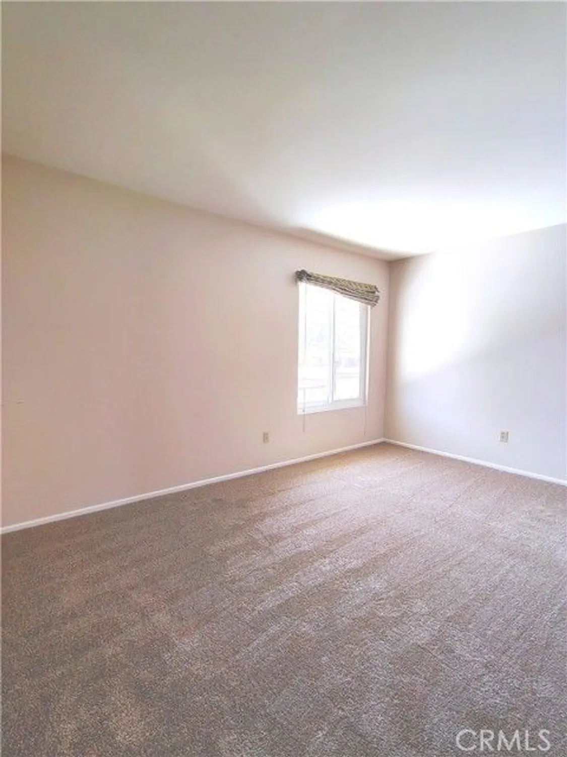 Property Slideshow image 16 of 35 | 26373 oak highland dr e, Newhall, CA, 91321