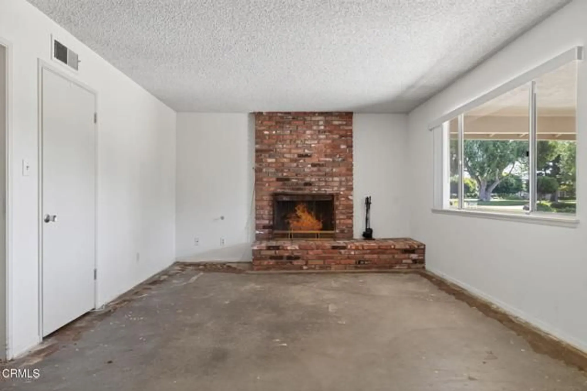 Property Slideshow image 16 of 51 | 151 w bay blvd, Port Hueneme, CA, 93041