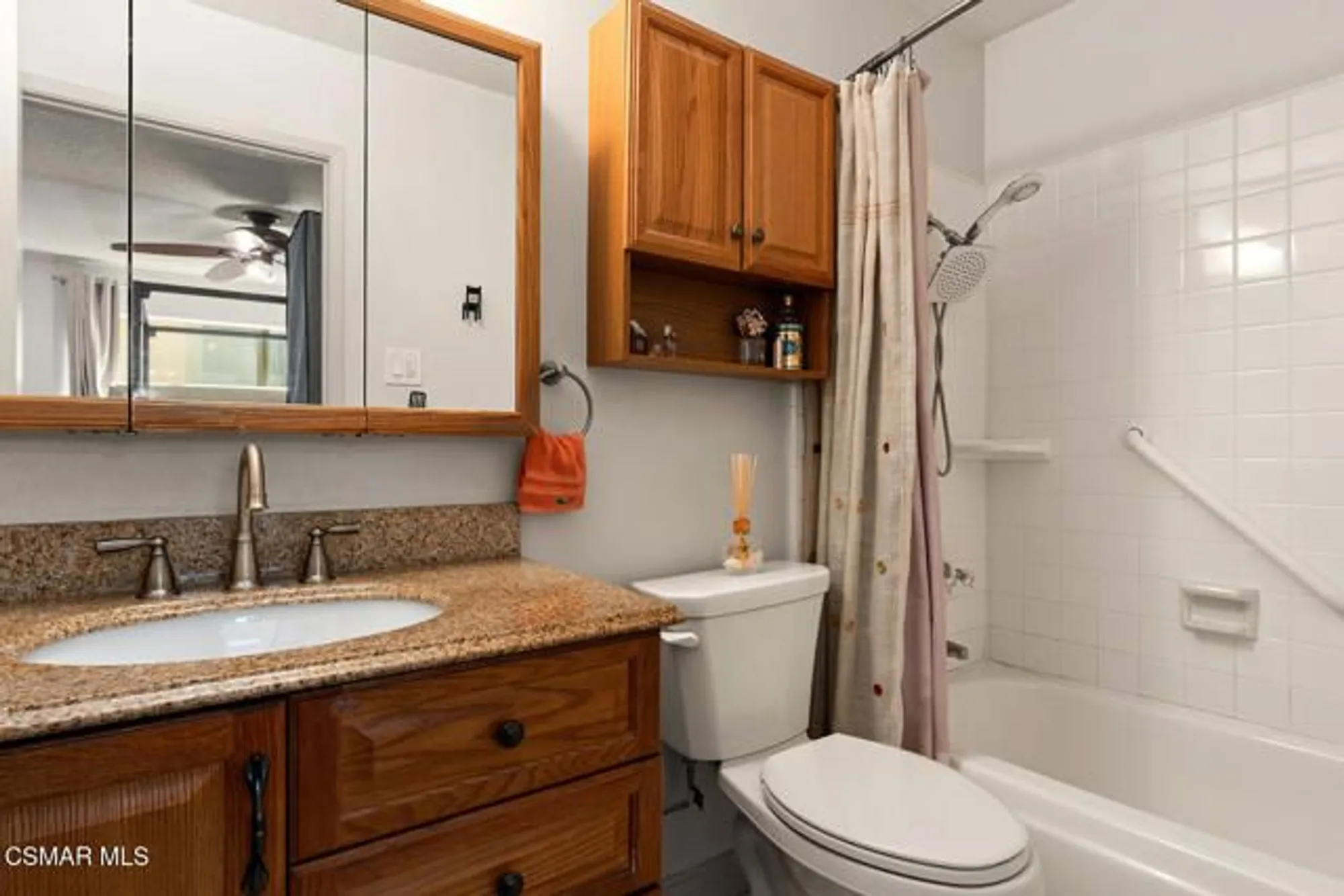 Property Slideshow image 7 of 20 | 327 chestnut hill ct 11, Thousand Oaks, CA, 91360