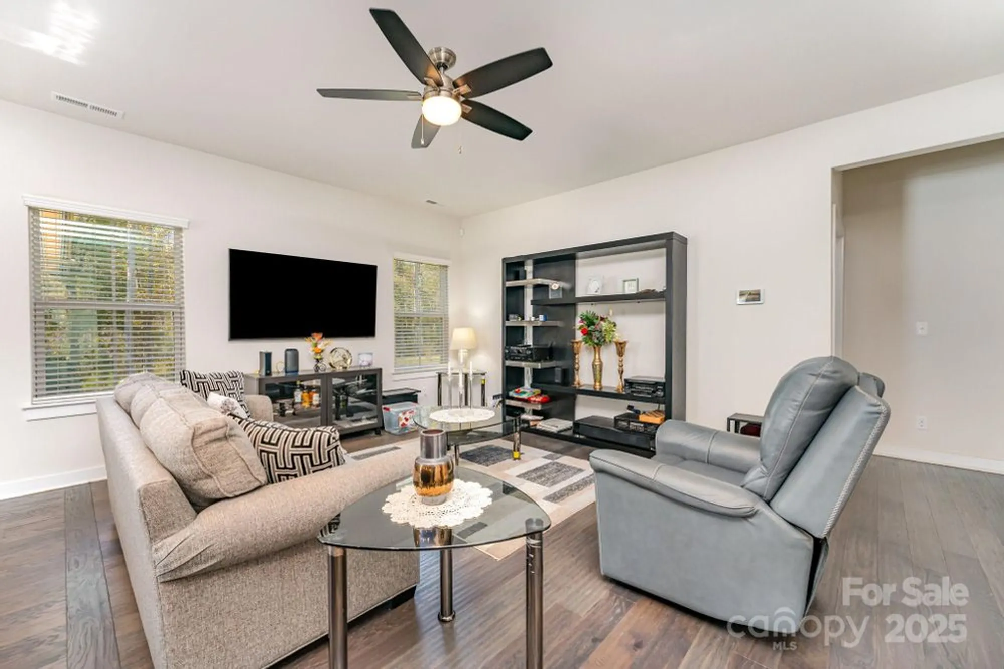 Property Slideshow image 7 of 24 | 10356 black locust ln, Charlotte, NC, 28215