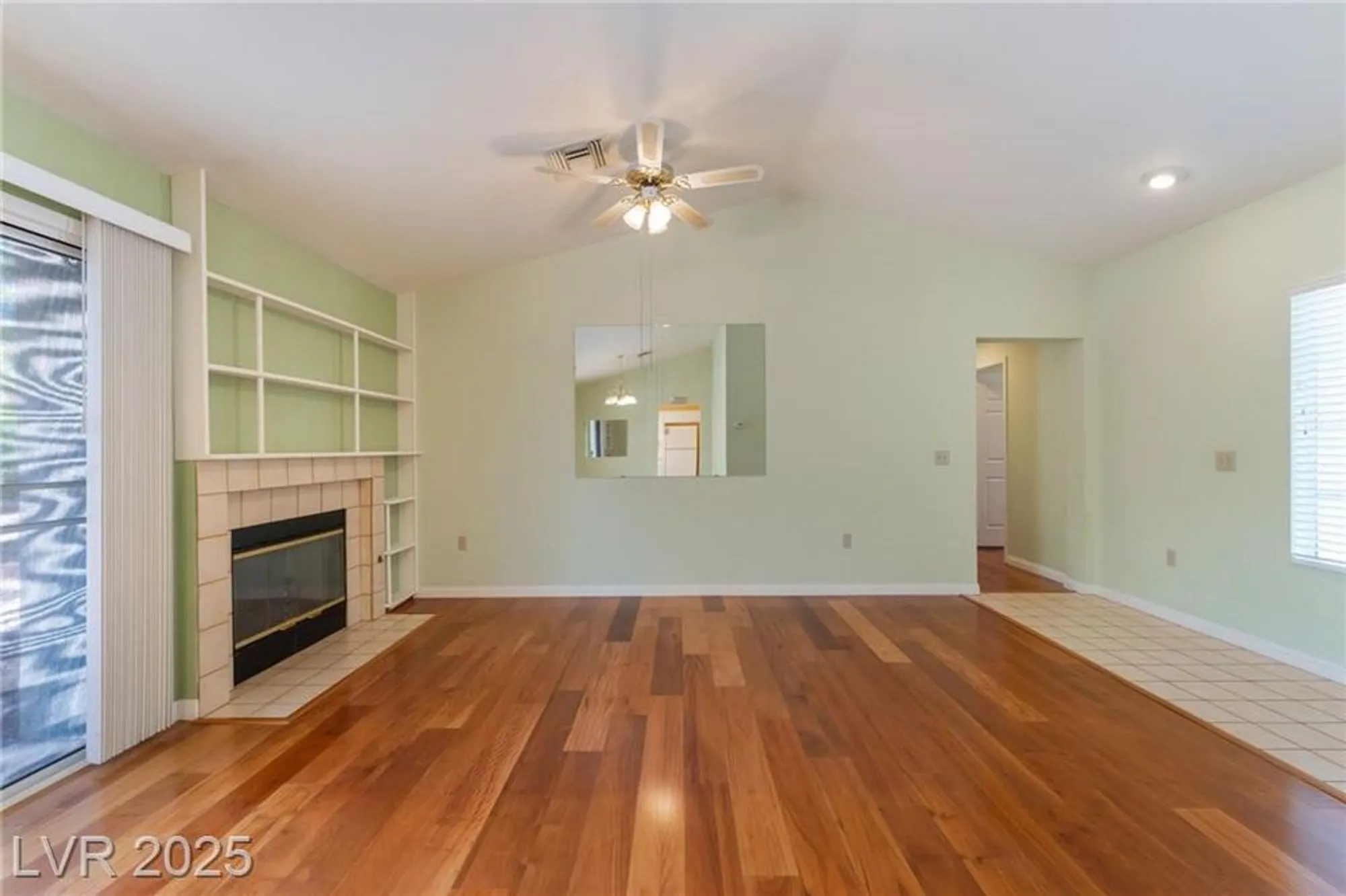 Property Slideshow image 4 of 31 | 2601 desert sands dr, Las Vegas, NV, 89134