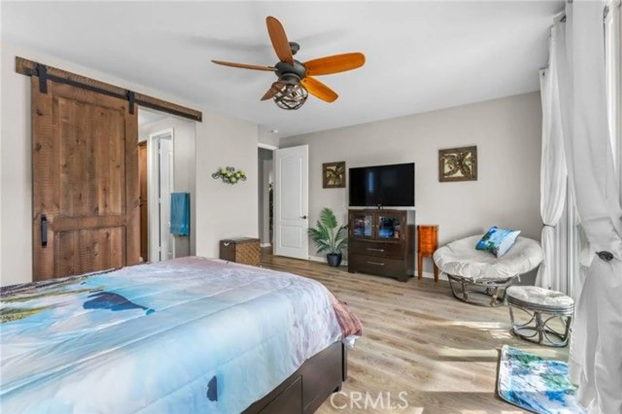 Property Slideshow image 23 of 32 | 23757 cahuilla ct, Corona, CA, 92883