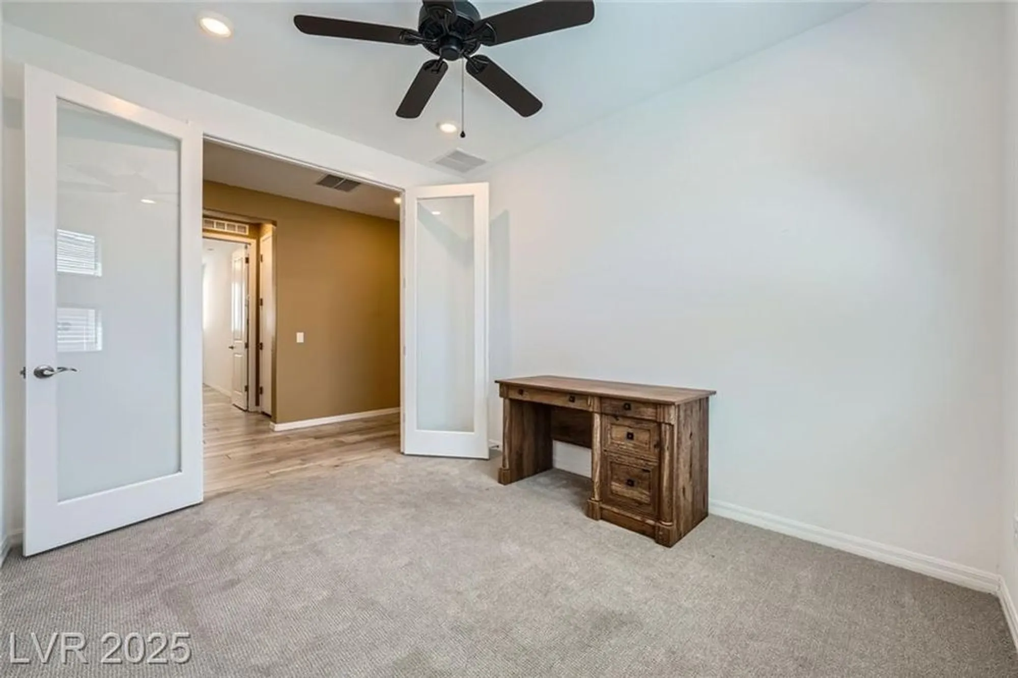 Property Slideshow image 17 of 36 | 243 sun glaze ave, Henderson, NV, 89011
