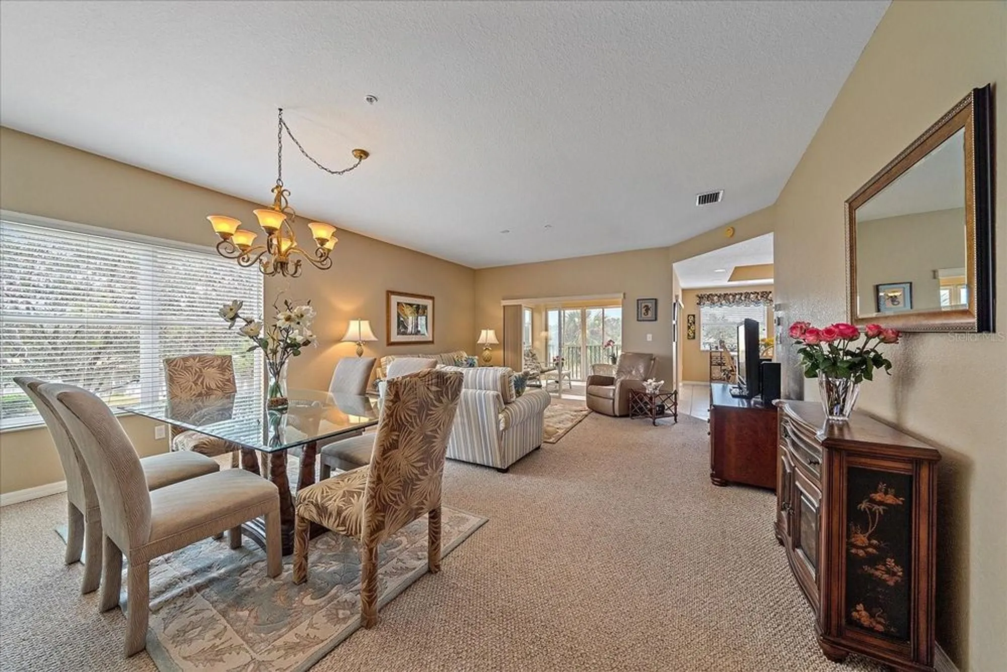 Property Slideshow image 5 of 44 | 6334 grand oak cir 201, Bradenton, FL, 34203