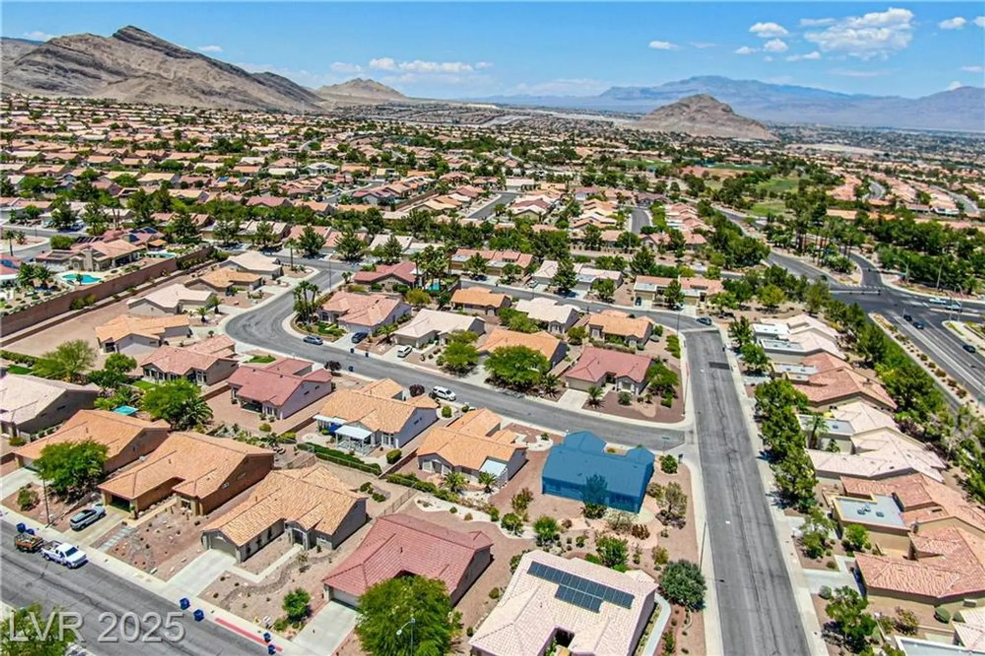 Property Slideshow image 29 of 37 | 10301 coal creek pl, Las Vegas, NV, 89134