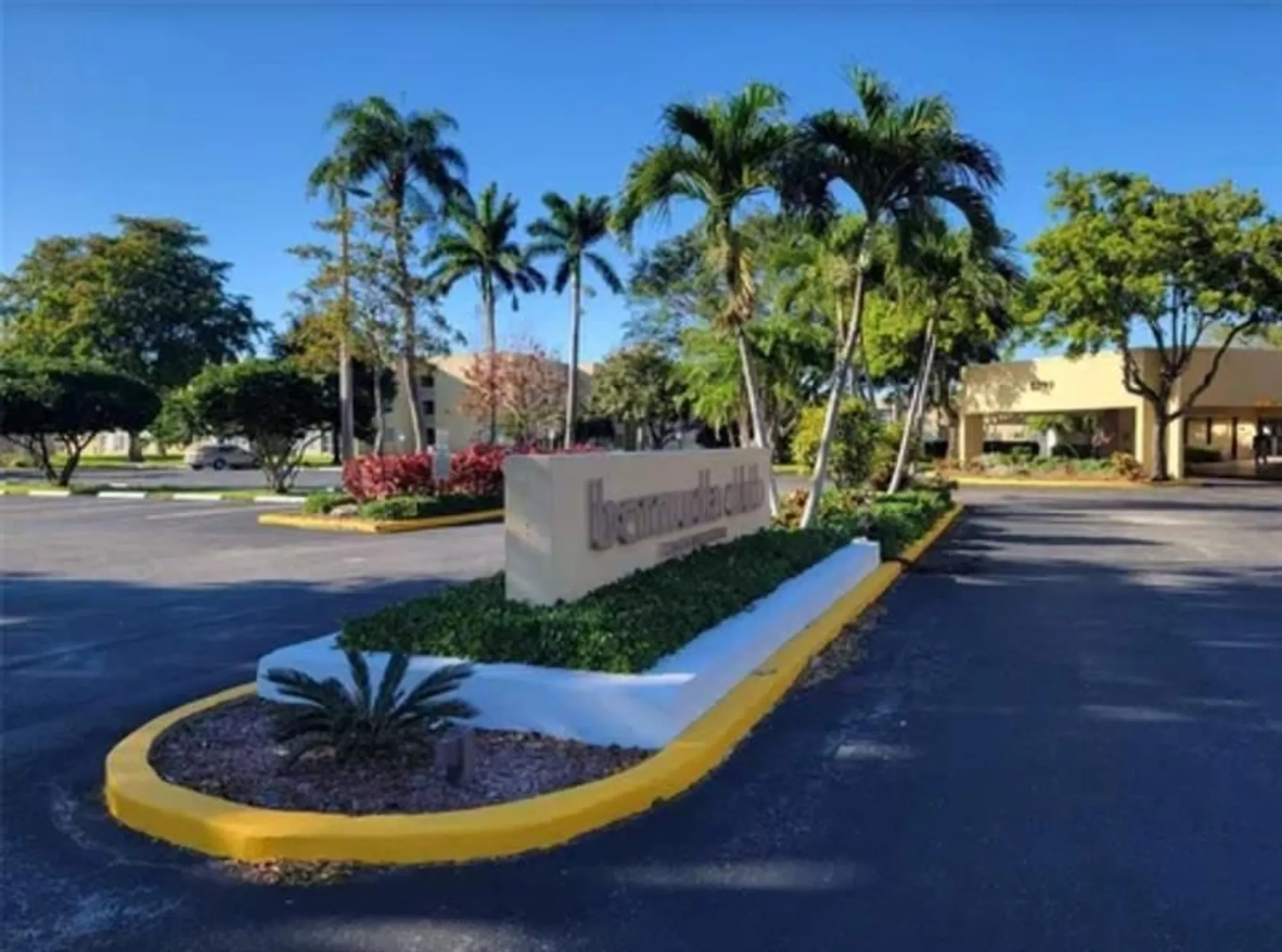 Property Slideshow image 25 of 27 | 6051 nw 61st ave 205, Tamarac, FL, 33319