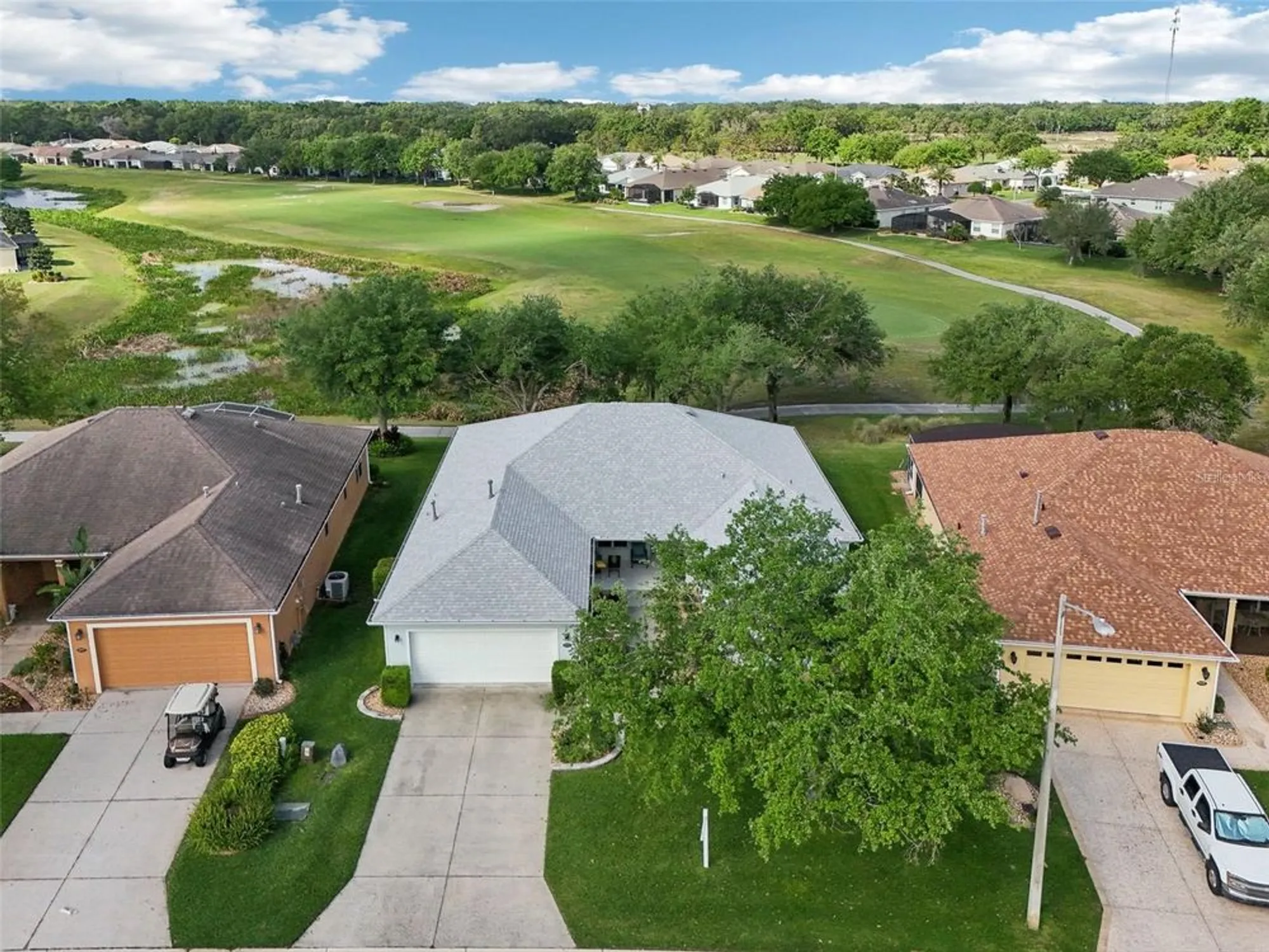 Property Slideshow image 2 of 35 | 26821 augusta springs cir, Leesburg, FL, 34748