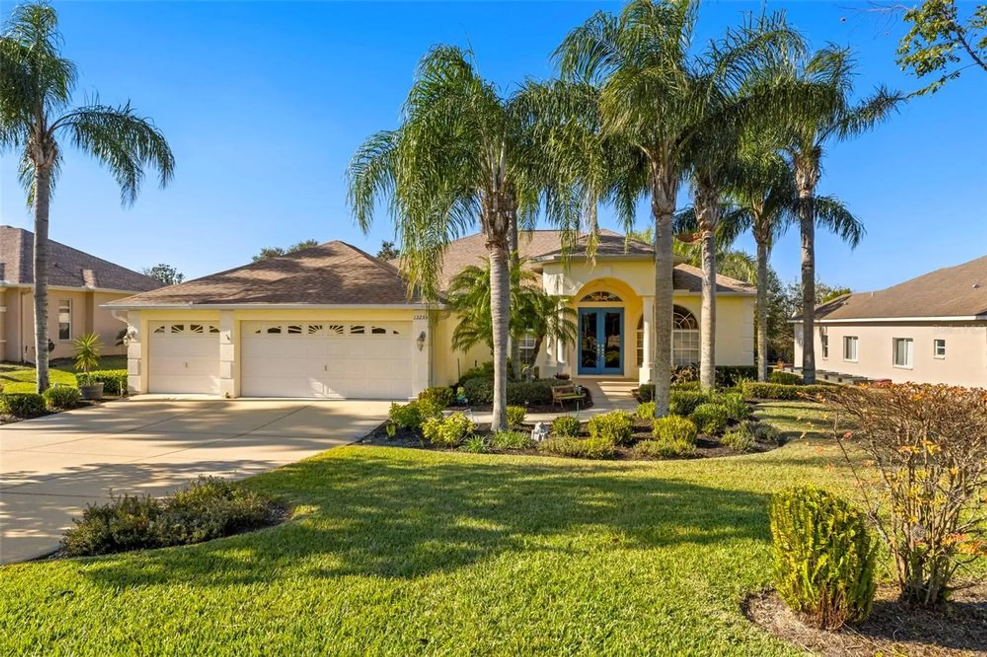 Property Slideshow image 1 of 68 | 13235 legends trl, Dade City, FL, 33525