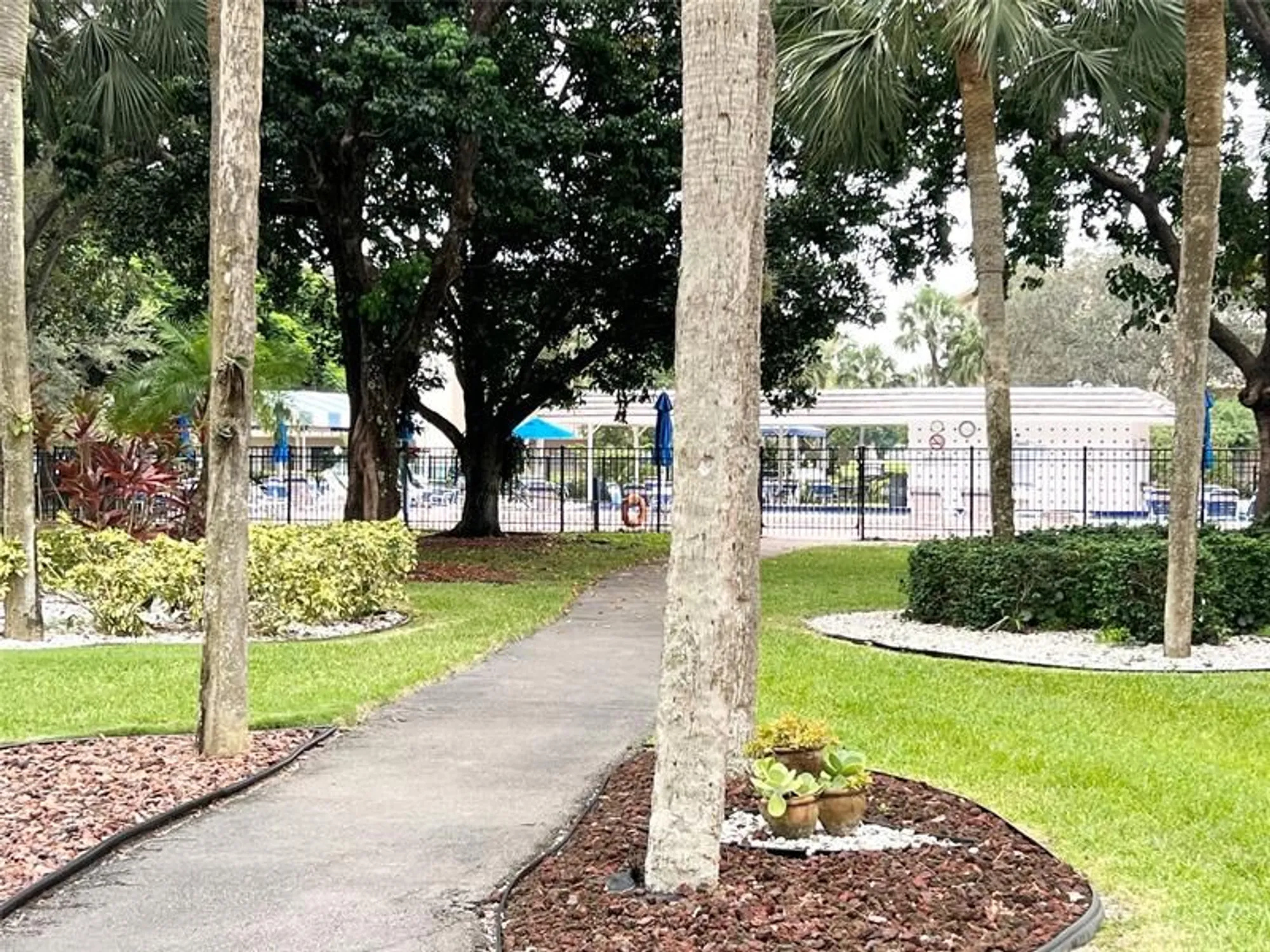 Property Slideshow image 21 of 40 | 3002 portofino isle e3, Coconut Creek, FL, 33066