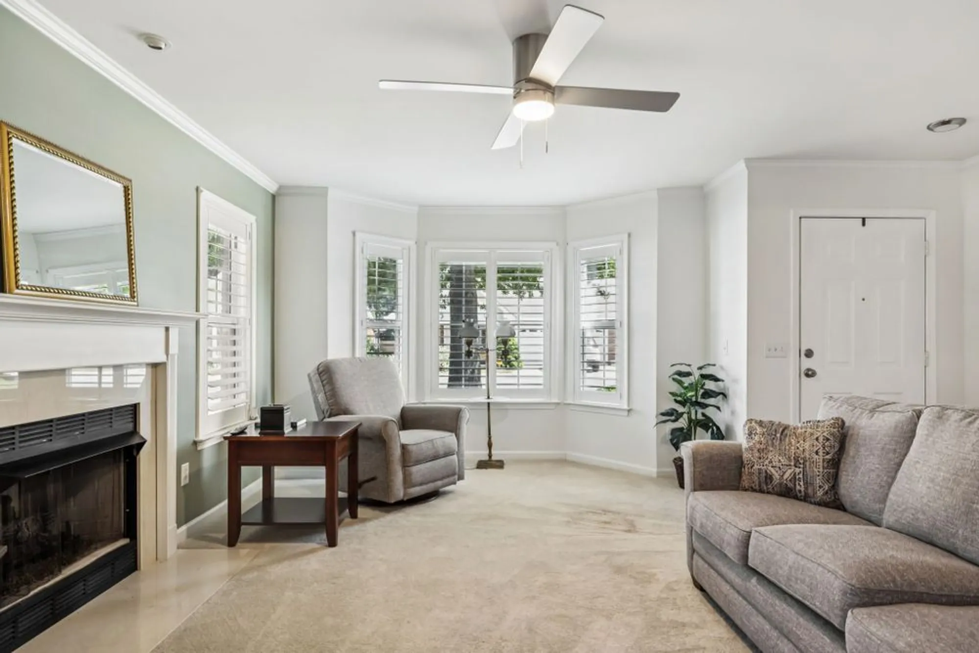 Property Slideshow image 6 of 27 | 423 forest glen cir, Murfreesboro, TN, 37128