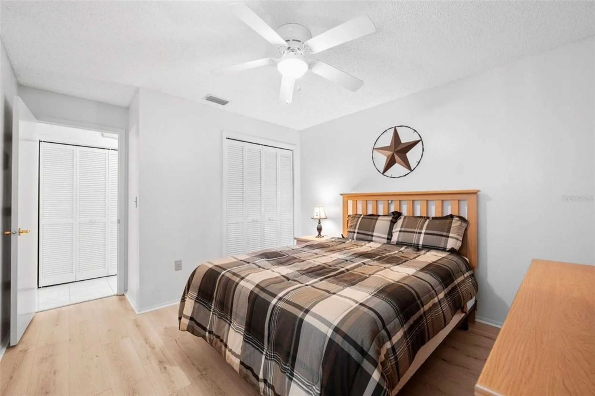 Property Slideshow image 12 of 17 | 4557 glen holw, New Port Richey, FL, 34653