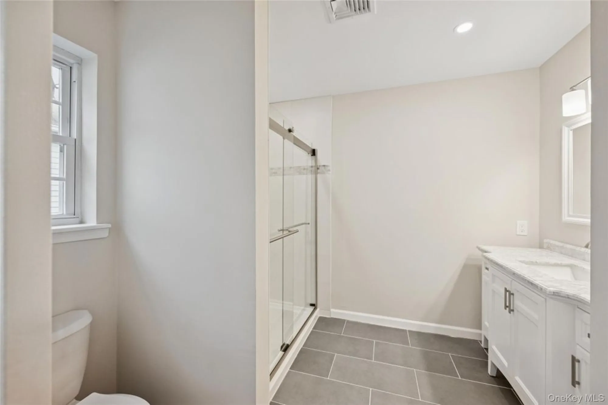 Property Slideshow image 14 of 28 | 99 village cir, Manorville, NY, 11949