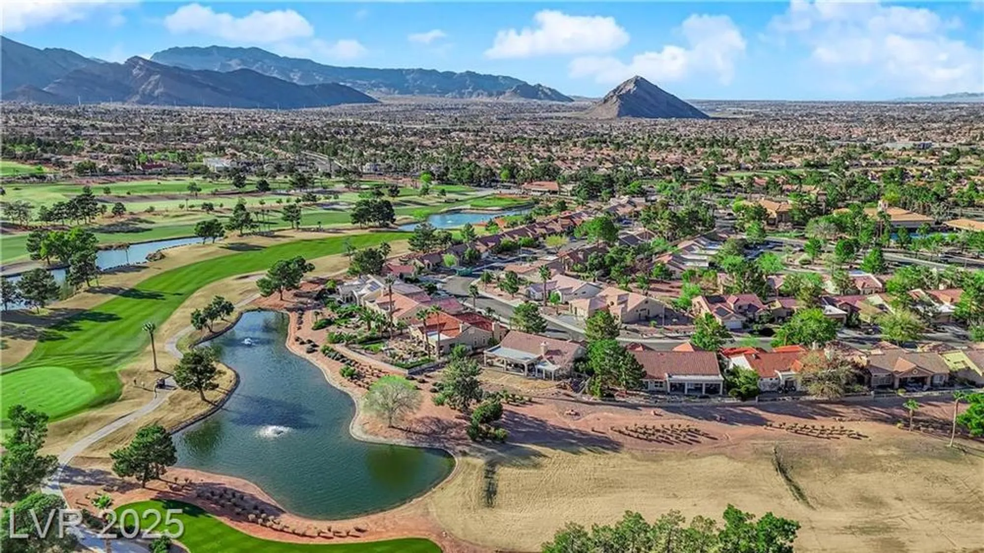 Property Slideshow image 33 of 40 | 9424 gold mountain dr, Las Vegas, NV, 89134