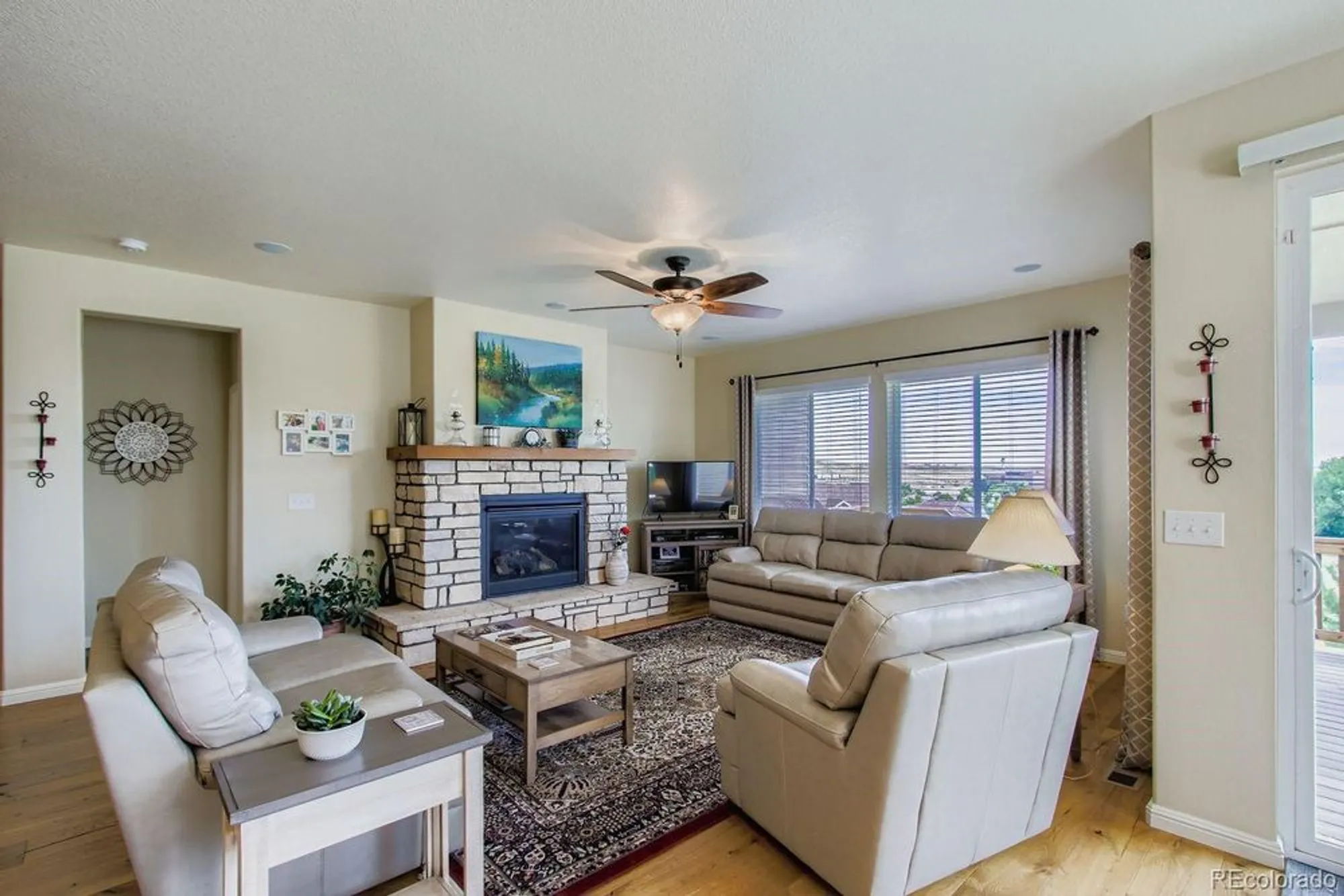 Property Slideshow image 6 of 37 | 10680 w big horn cir, Broomfield, CO, 80021