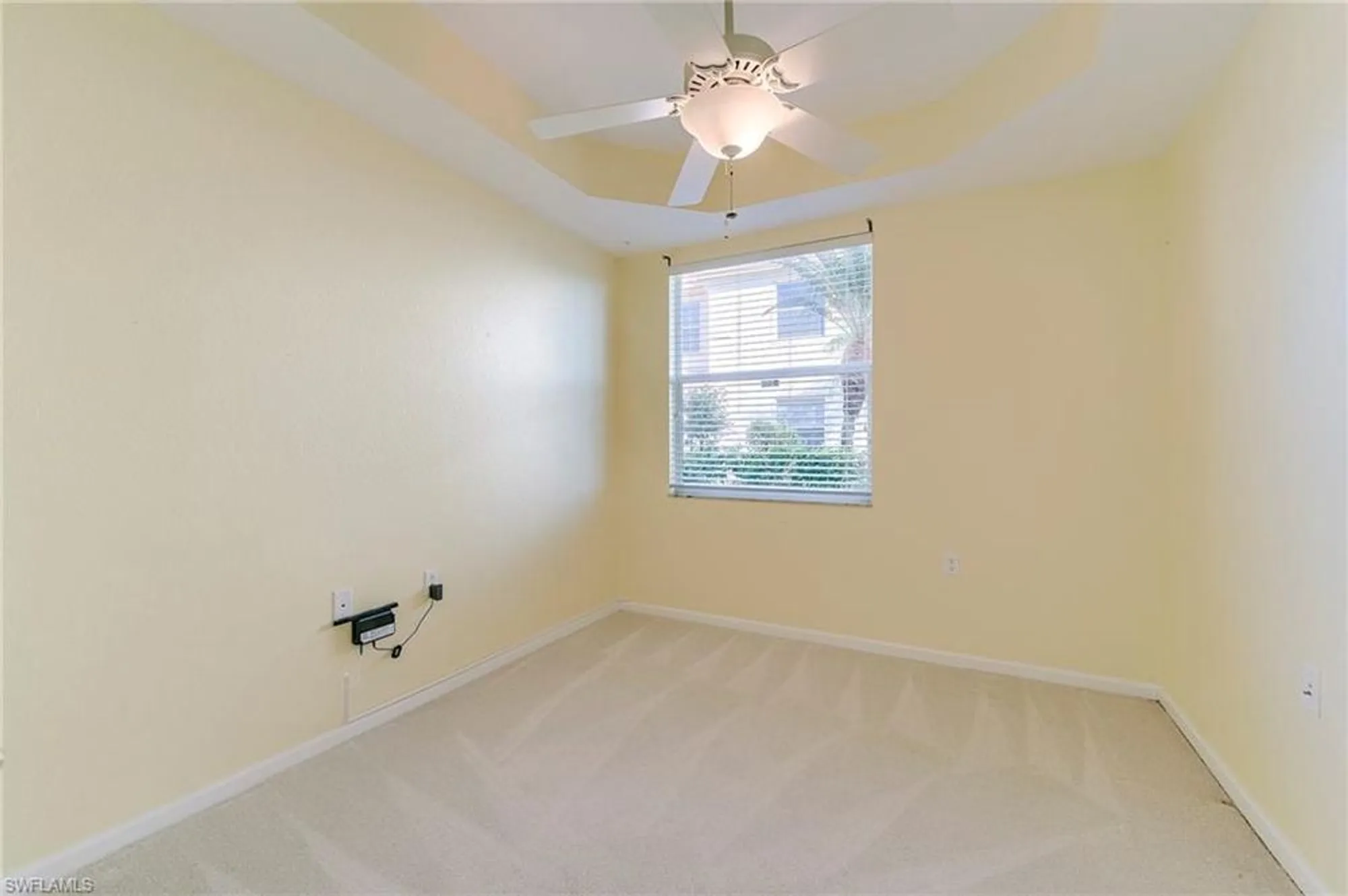 Property Slideshow image 23 of 44 | 3090 meandering way 101, Fort Myers, FL, 33905
