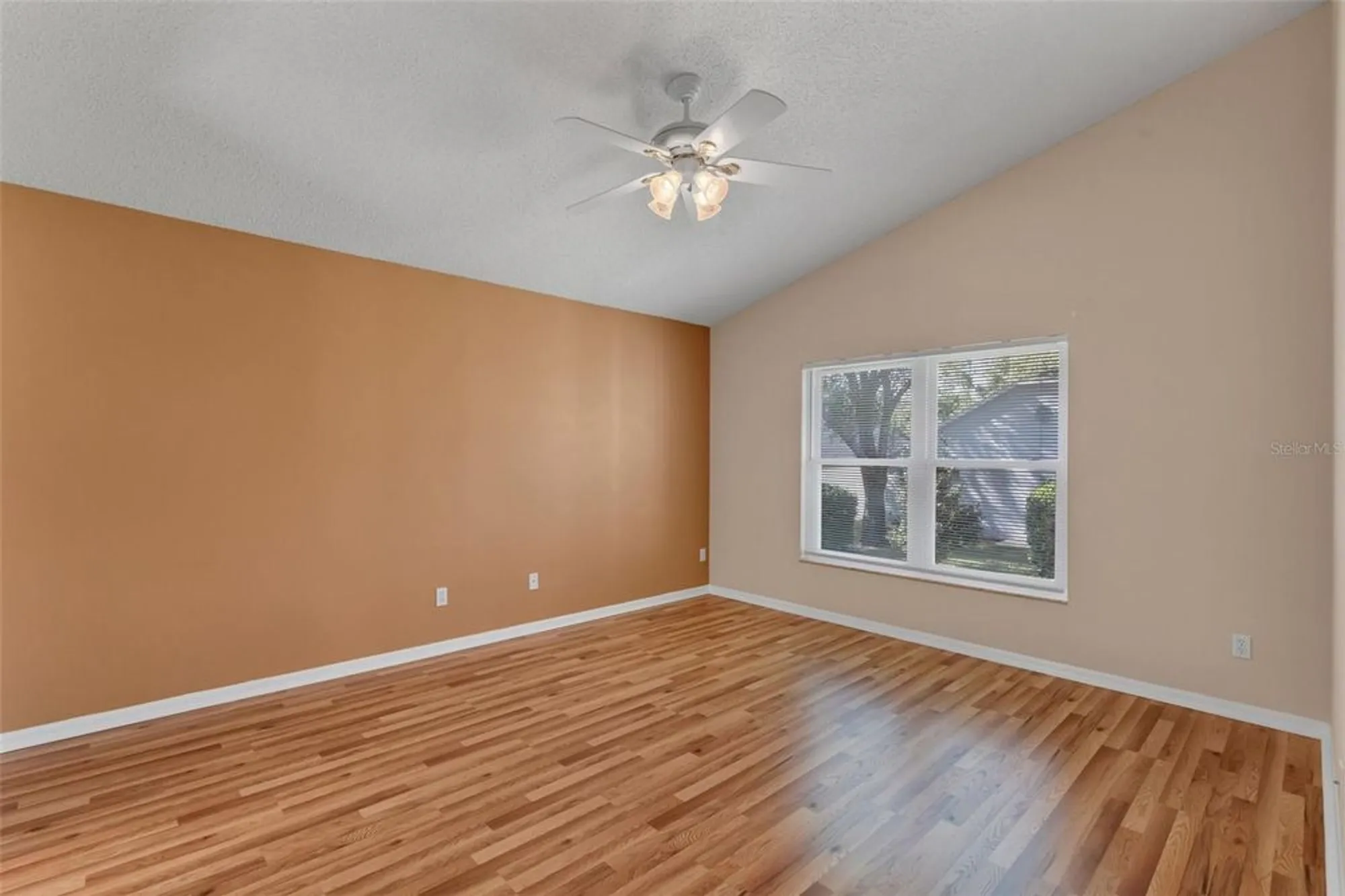 Property Slideshow image 17 of 44 | 3566 eversholt st, Clermont, FL, 34711