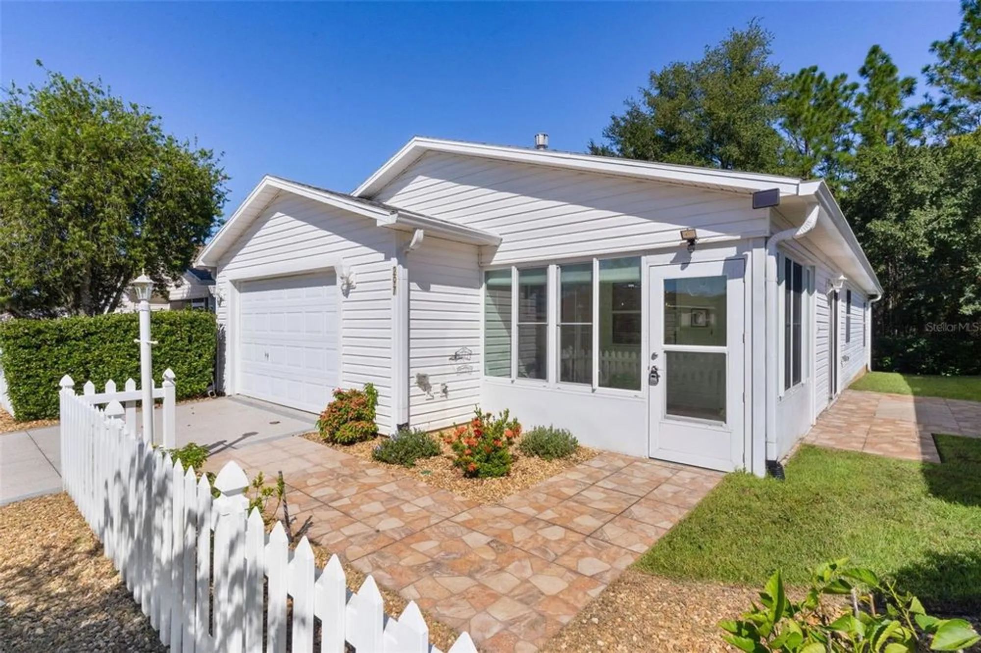 Property Slideshow image 3 of 38 | 297 emmalee pl, The Villages, FL, 32162