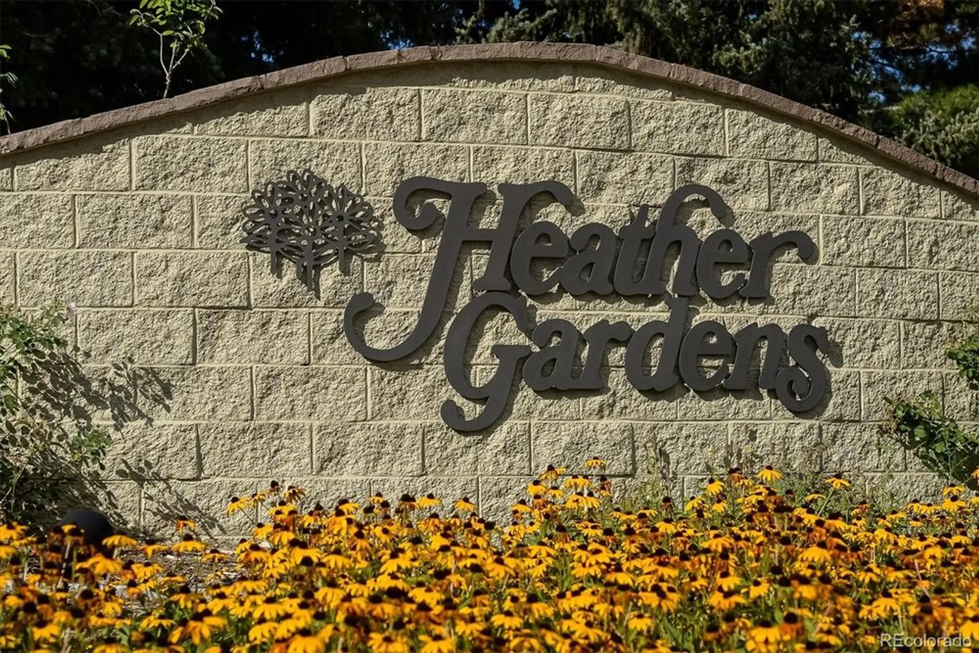 Property Slideshow image 2 of 9 | 13691 e marina dr 303, Aurora, CO, 80014