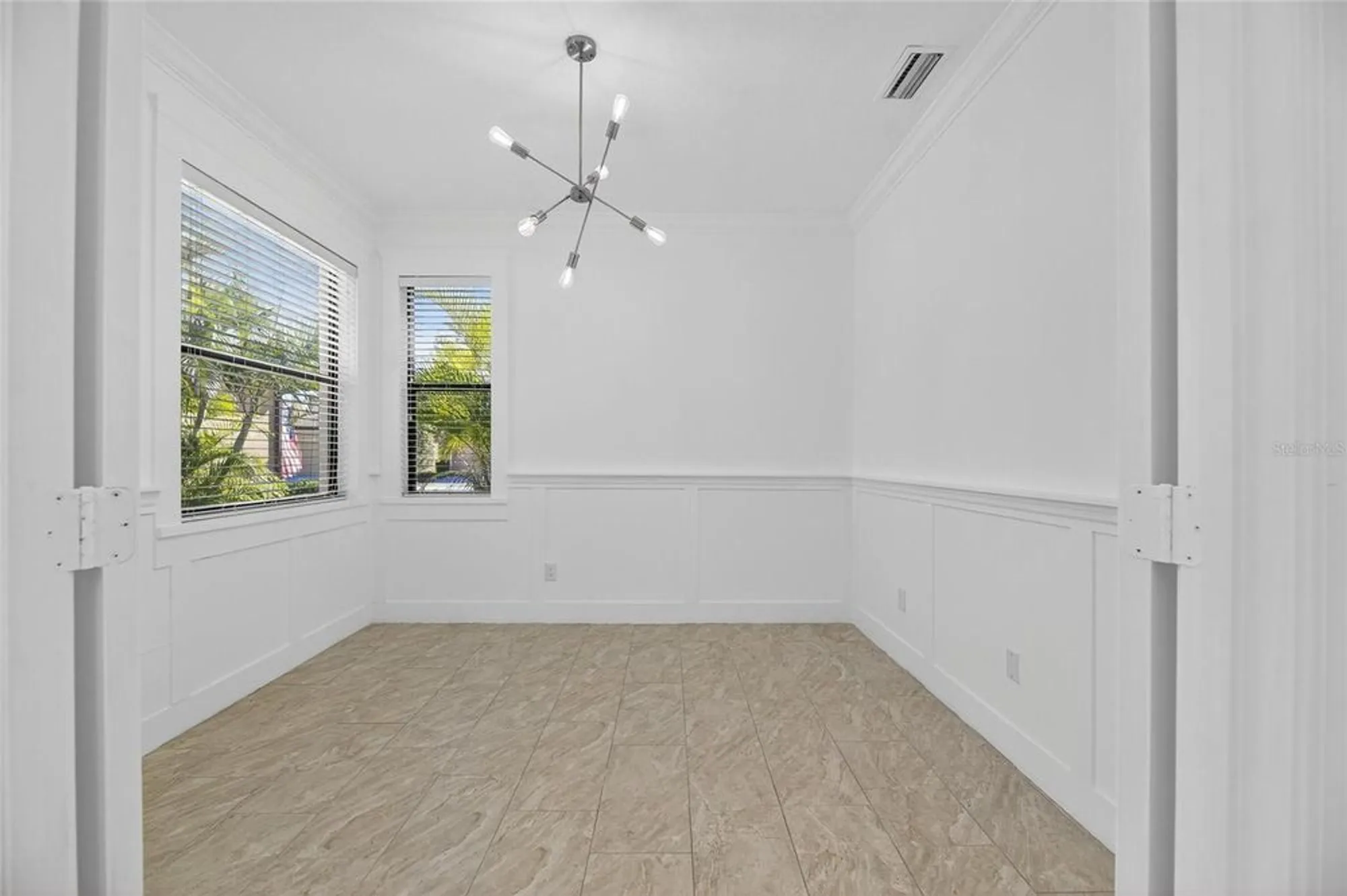 Property Slideshow image 7 of 36 | 329 seneca falls dr, Apollo Beach, FL, 33572