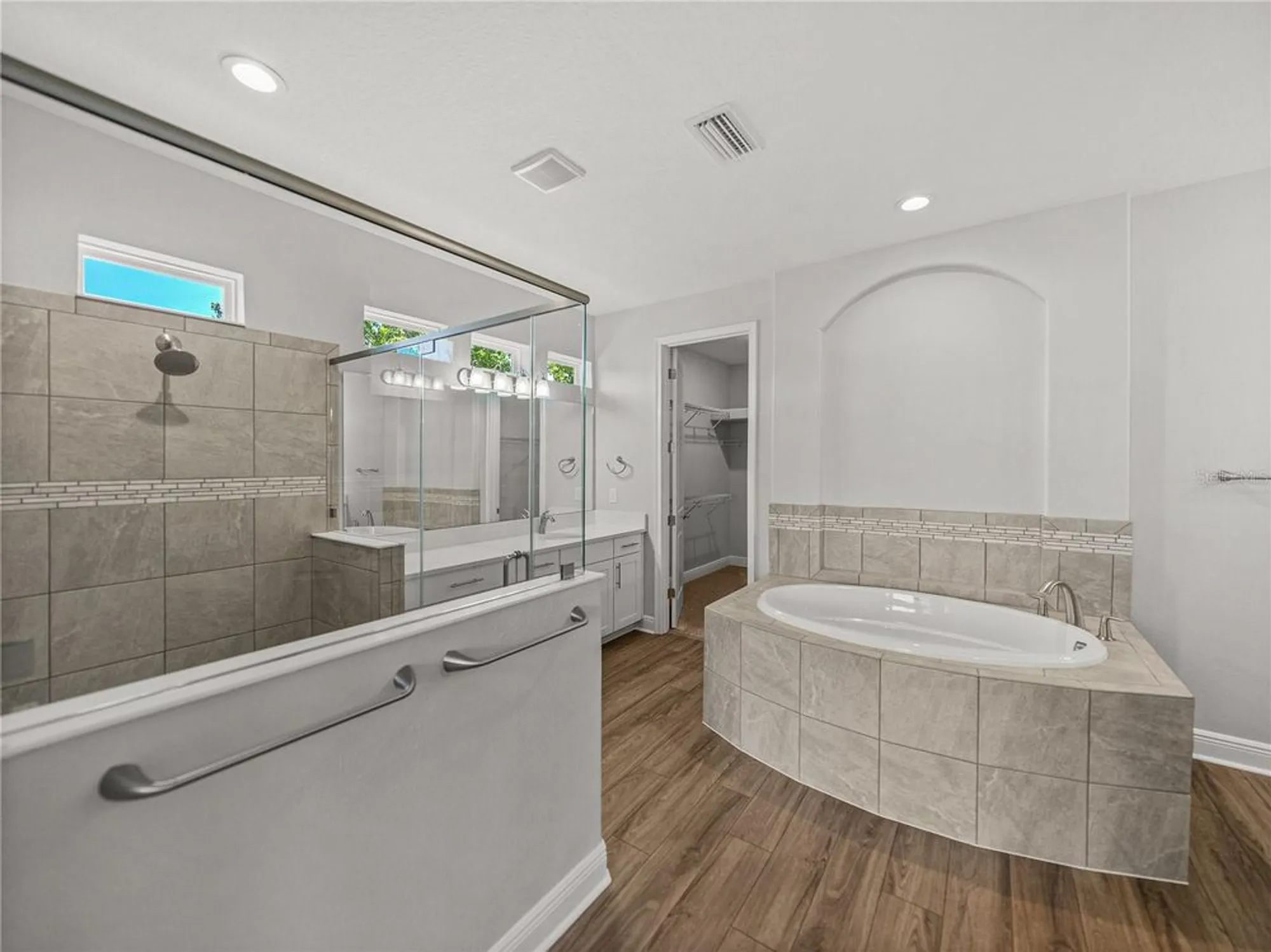 Property Slideshow image 32 of 78 | 34411 sahalee loop, Dade City, FL, 33525