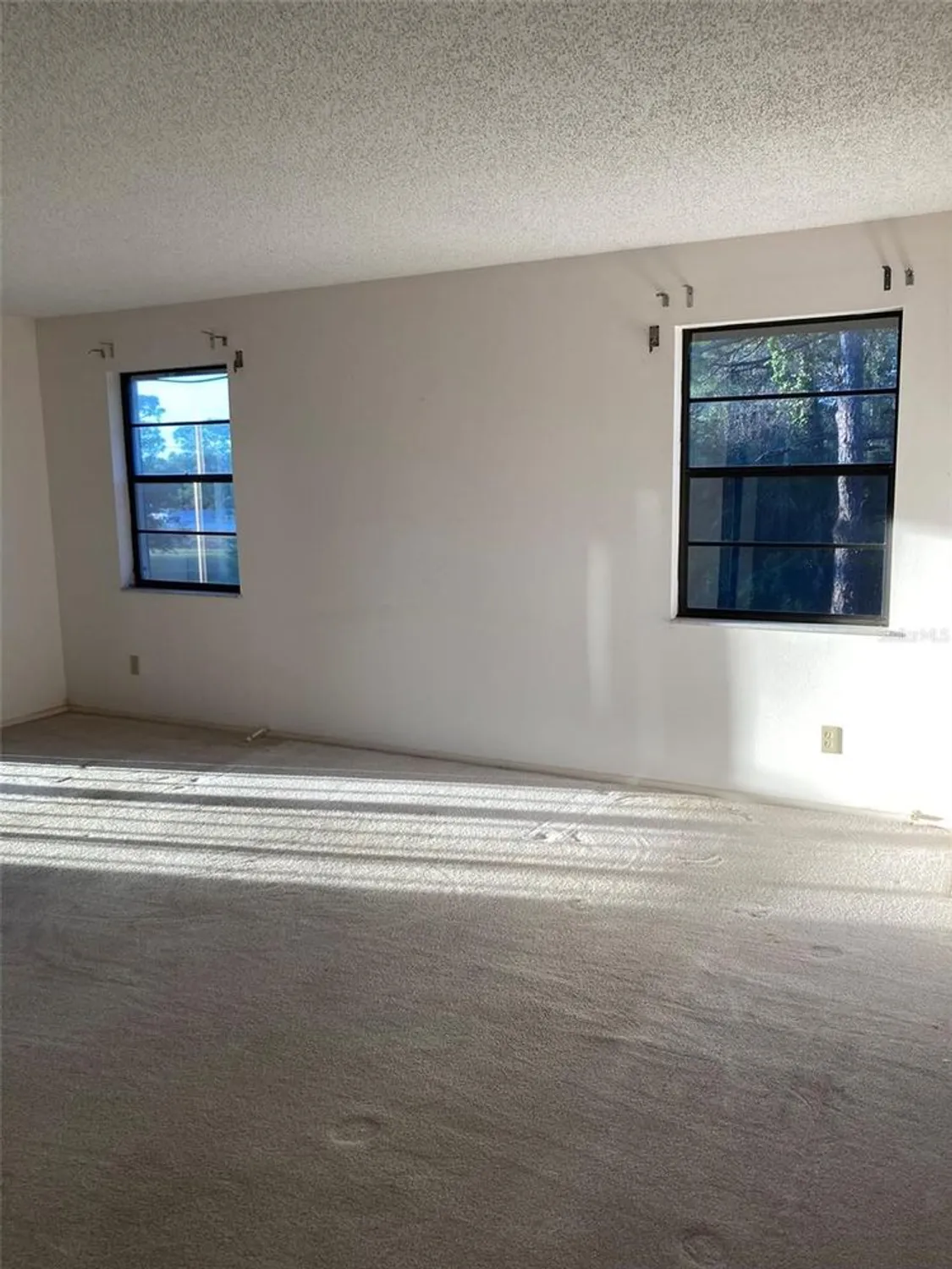 Property Slideshow image 23 of 52 | 8198 terrace garden dr n unit 211, St Petersburg, FL, 33709